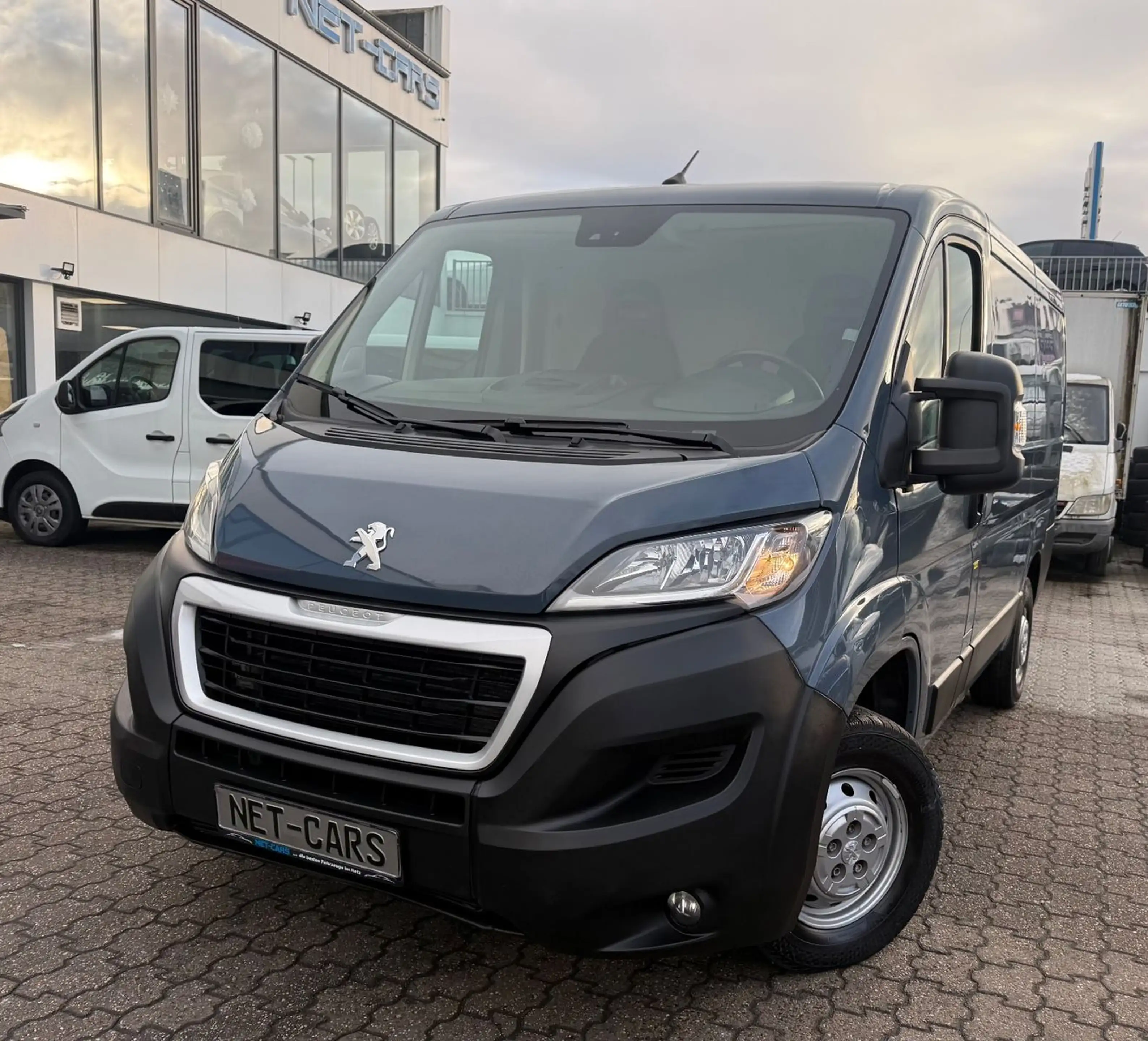 Peugeot Boxer 2.2 HDI Kasten*L1H1*KLIMA*KAMERA*Allwetter