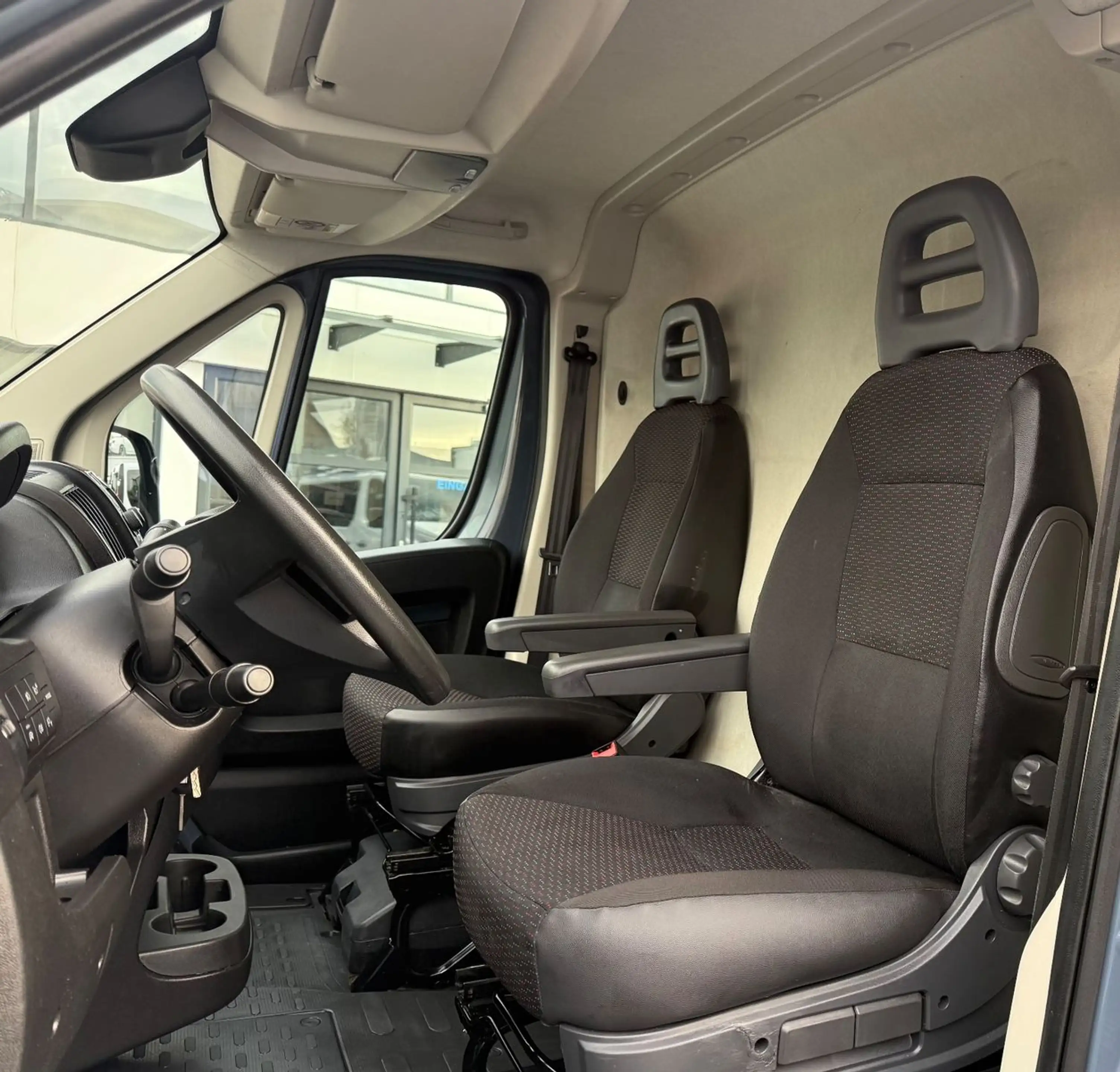 Peugeot Boxer 2.2 HDI Kasten*L1H1*KLIMA*KAMERA*Allwetter — photo 9