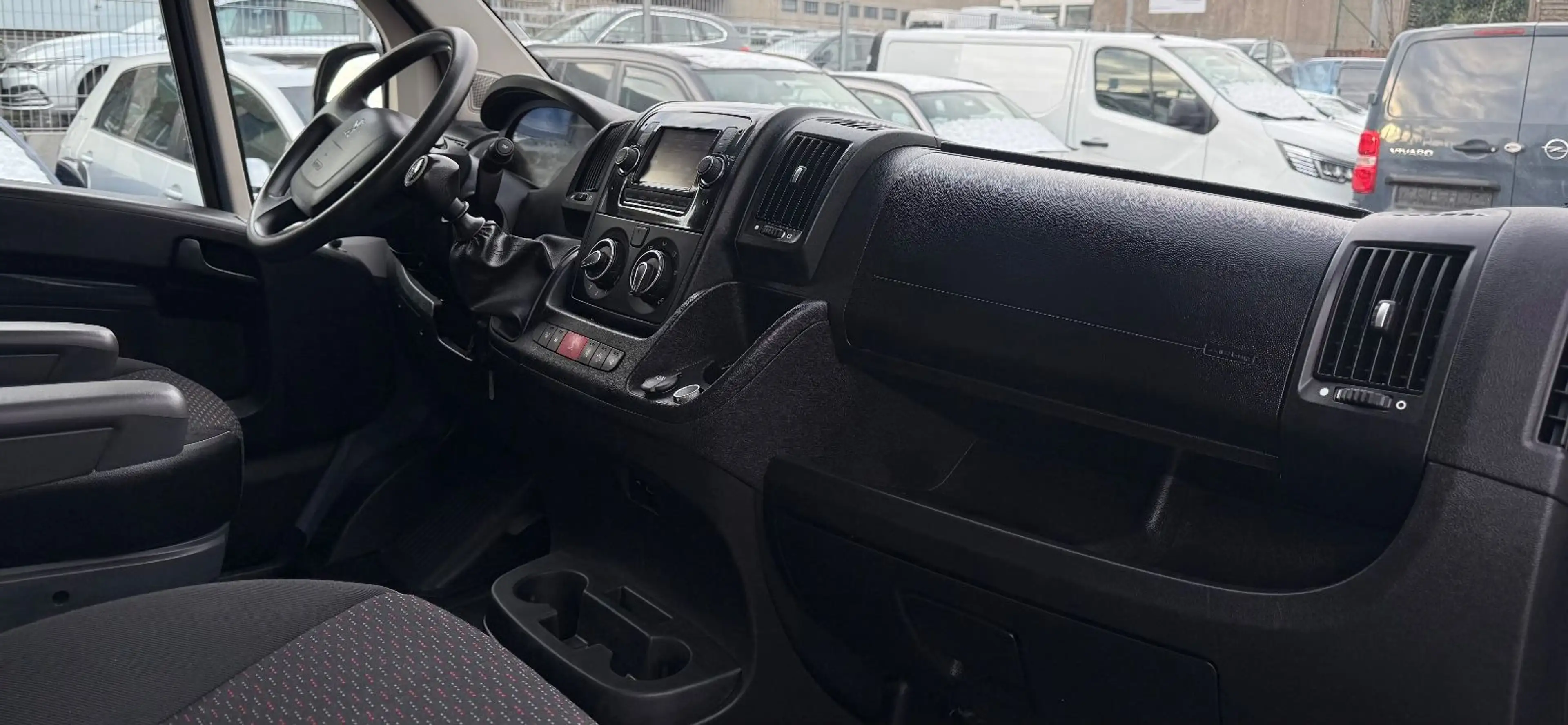 Peugeot Boxer 2.2 HDI Kasten*L1H1*KLIMA*KAMERA*Allwetter — photo 3