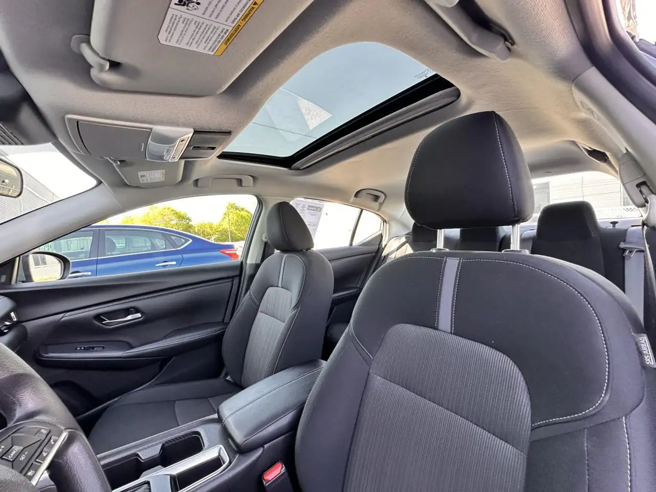 Nissan Sentra photo Nissan Sentra