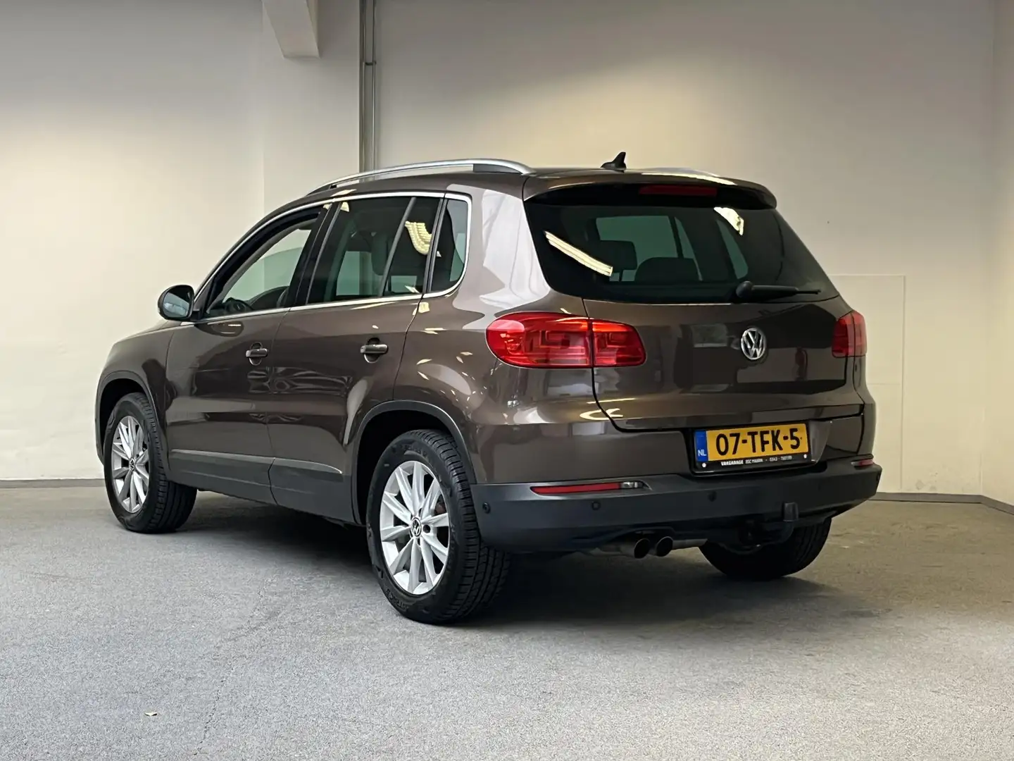 Volkswagen Tiguan 1.4 TSI Sport&Style | TREKHAAK | 2e-EIG. | LEDER | Brun - 2