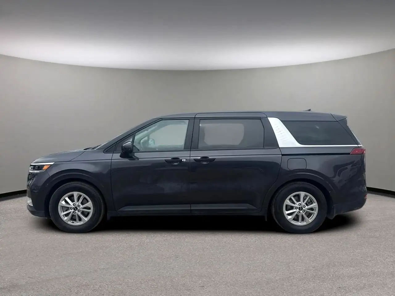 Kia Carnival снимка Kia Carnival