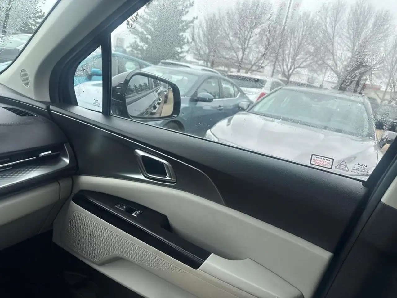 Kia Carnival снимка Kia Carnival