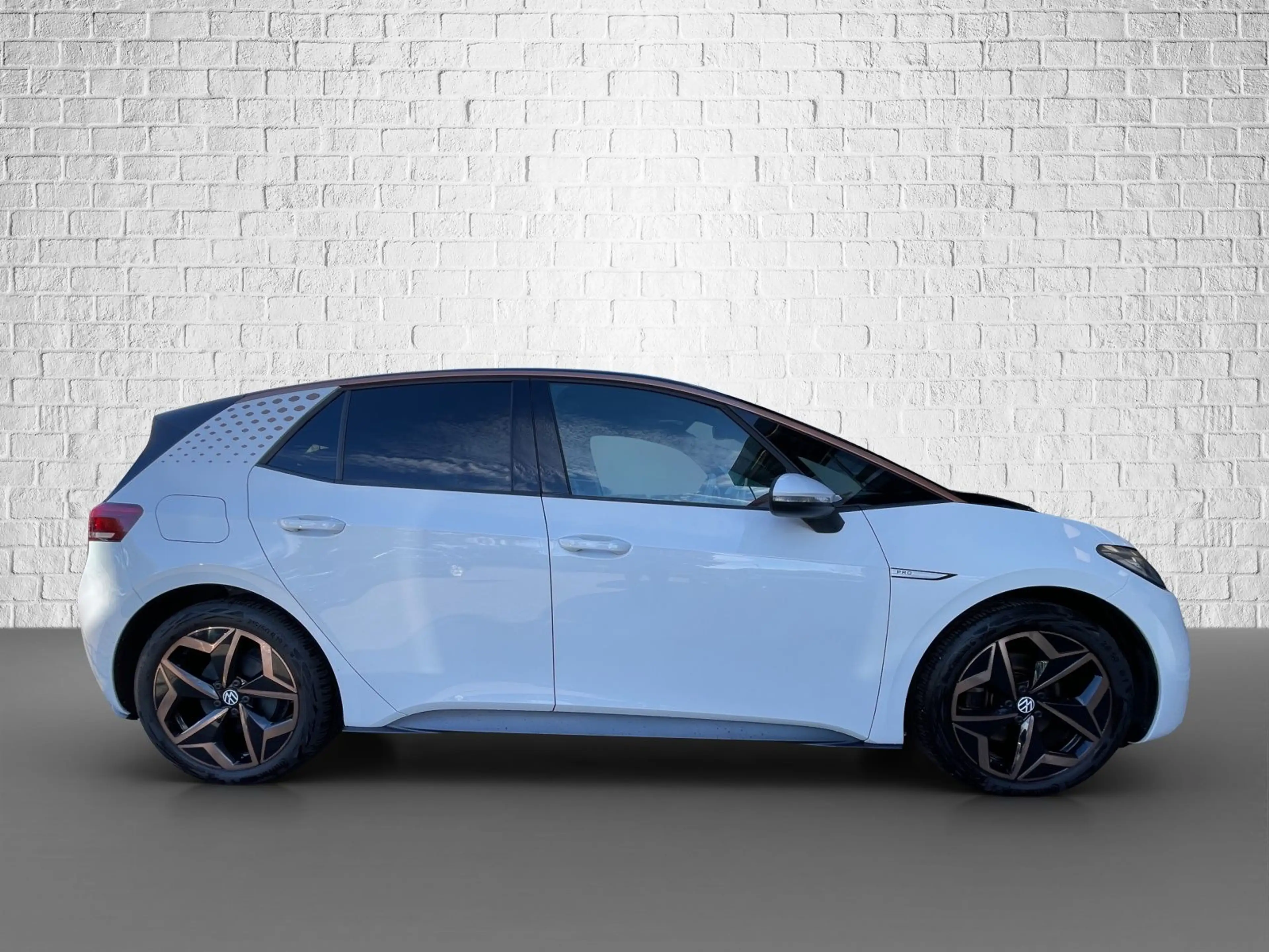 Volkswagen ID.3 Pro Performance 150 kW Tech Pano ACC 62kwh — photo 6