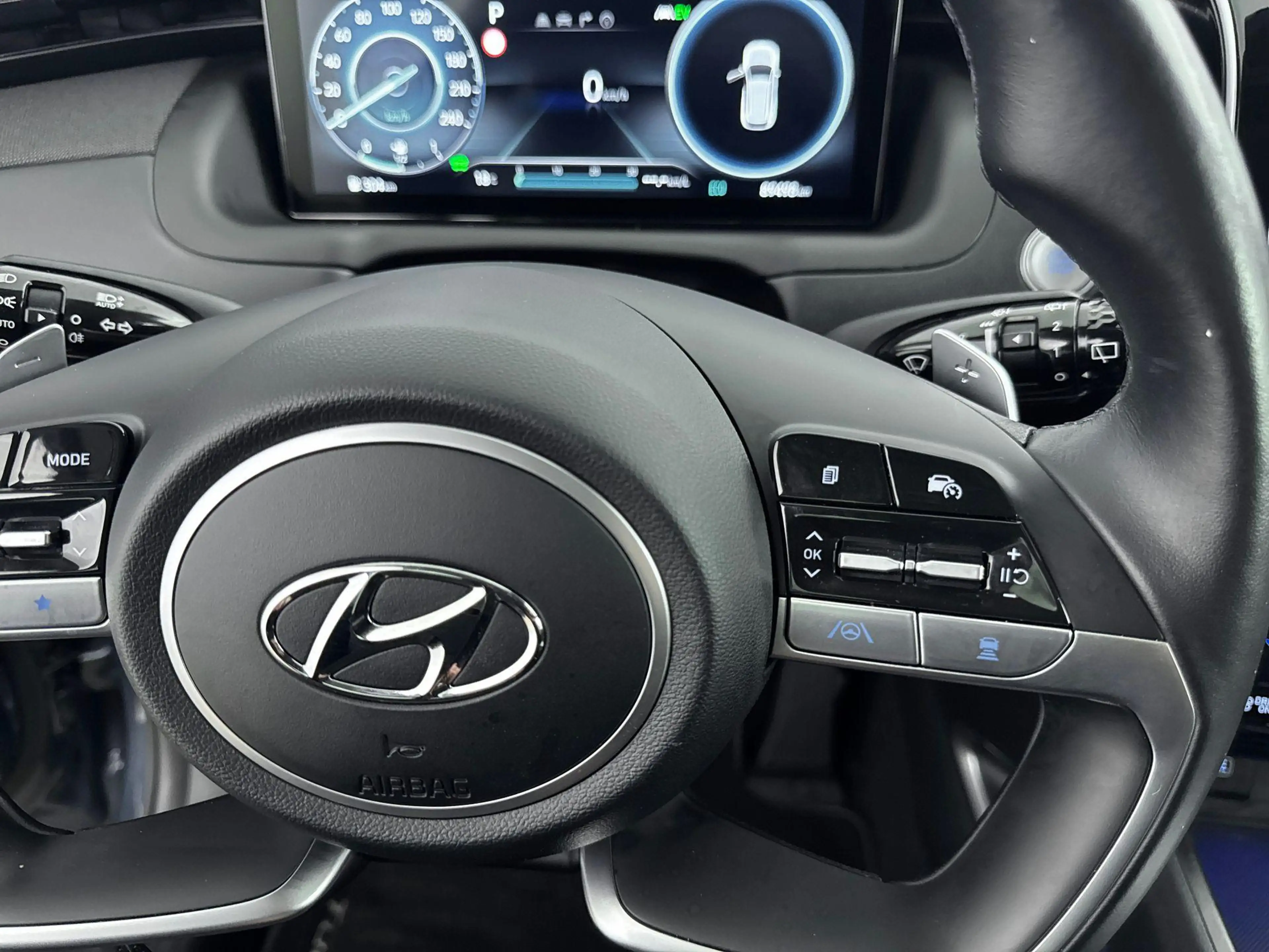 Hyundai TUCSON 1.6 T-GDI PHEV Comfort Smart 4WD | Navigatie & Car — photo 11