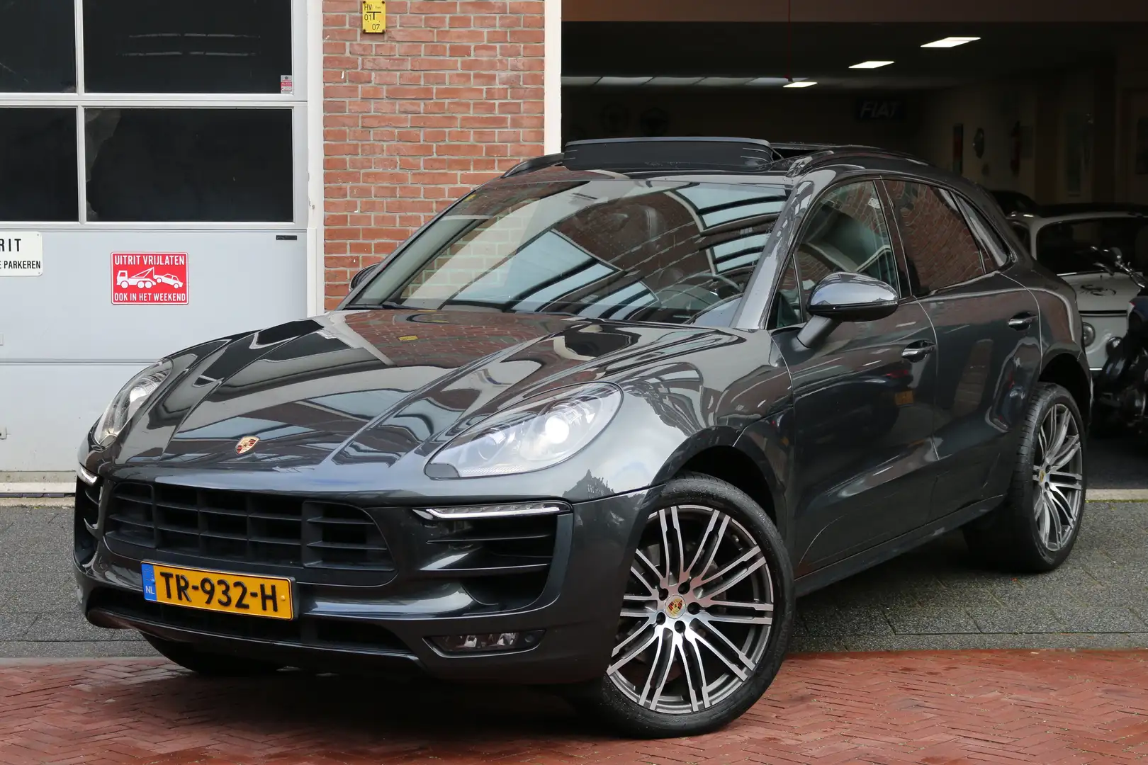 Porsche Macan 2.0 Turbo - Vulkaangrijs/Bose/Dealer Onderhouden Gris - 1