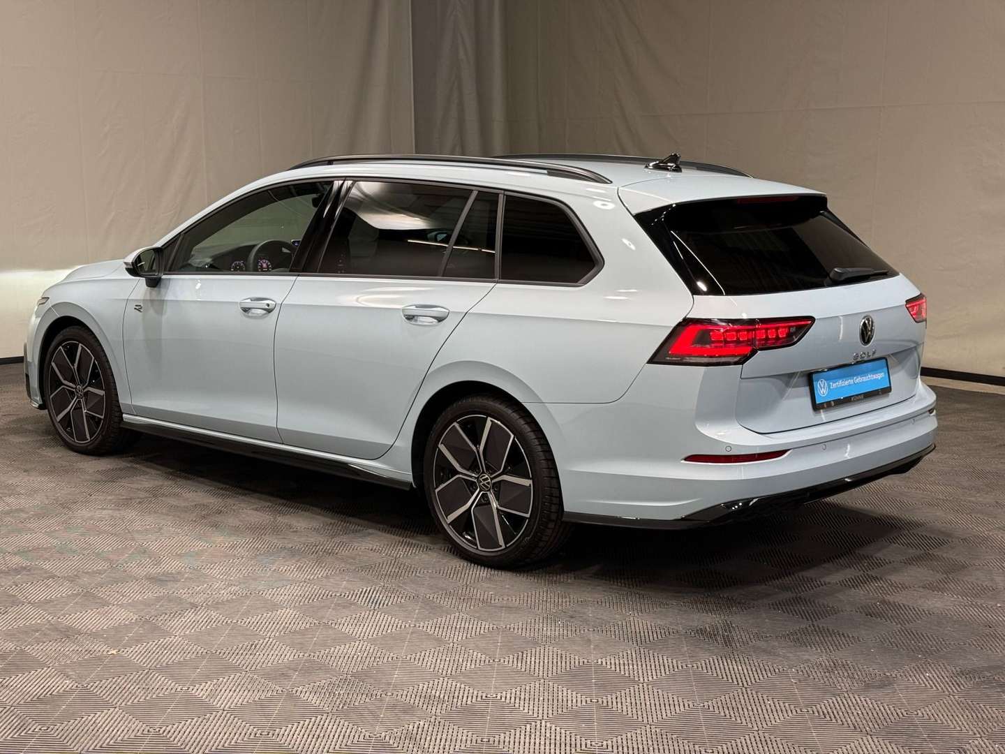 Volkswagen Golf R-Line -  - Joinsteer - #3