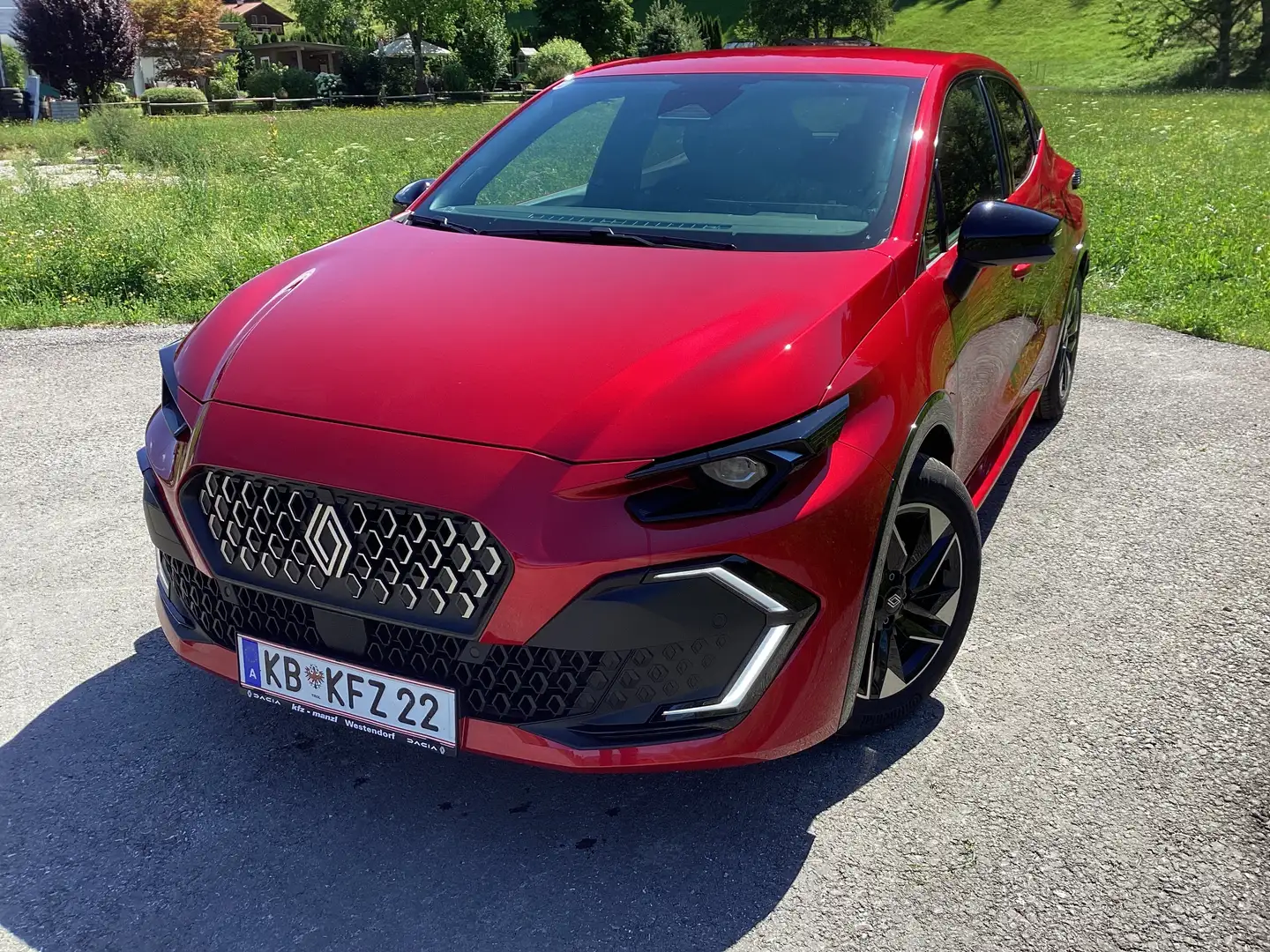 Renault Clio 115 TCe Techno Rot - 1