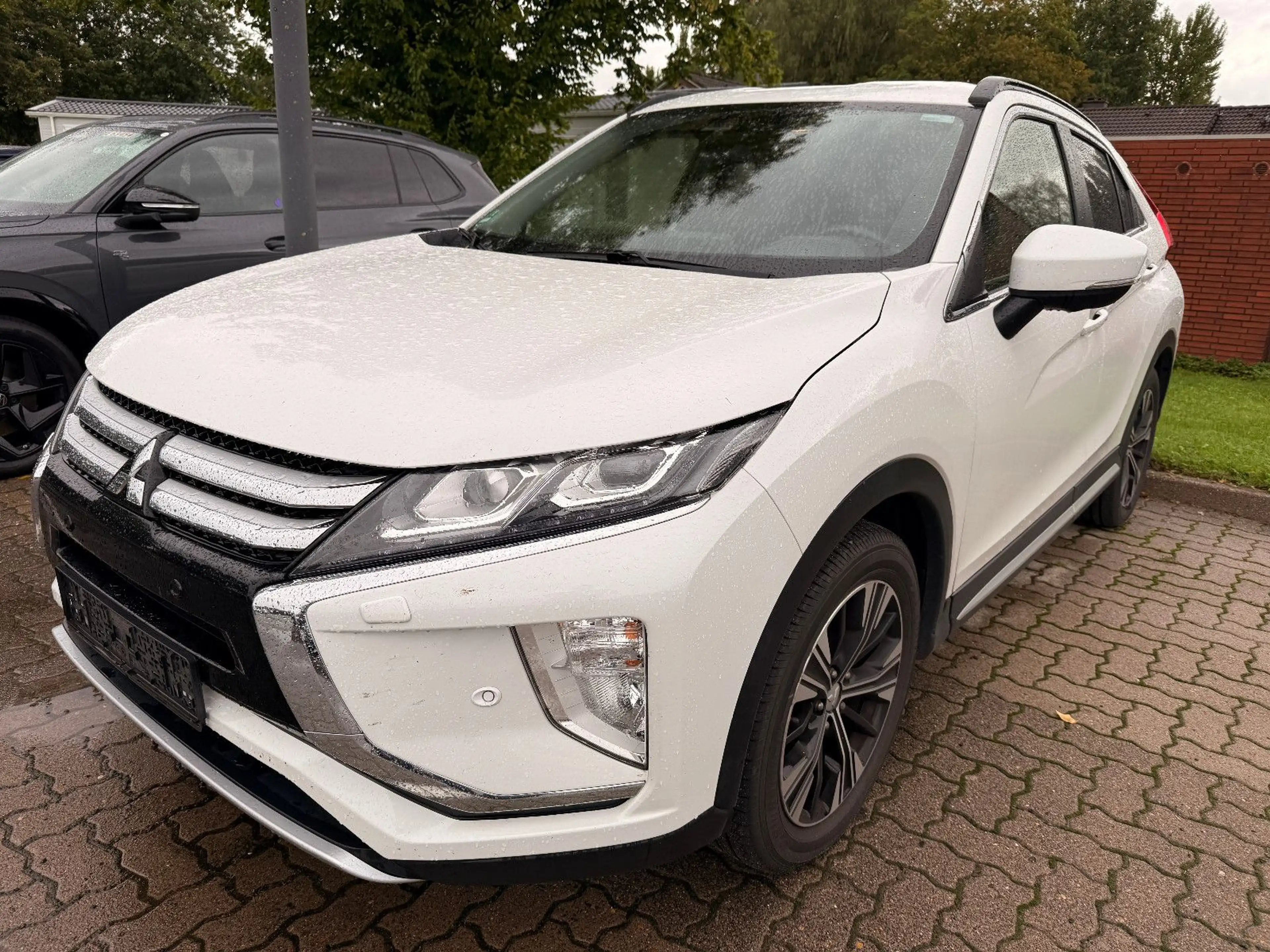 Mitsubishi Eclipse Cross Intro Edition 2WD