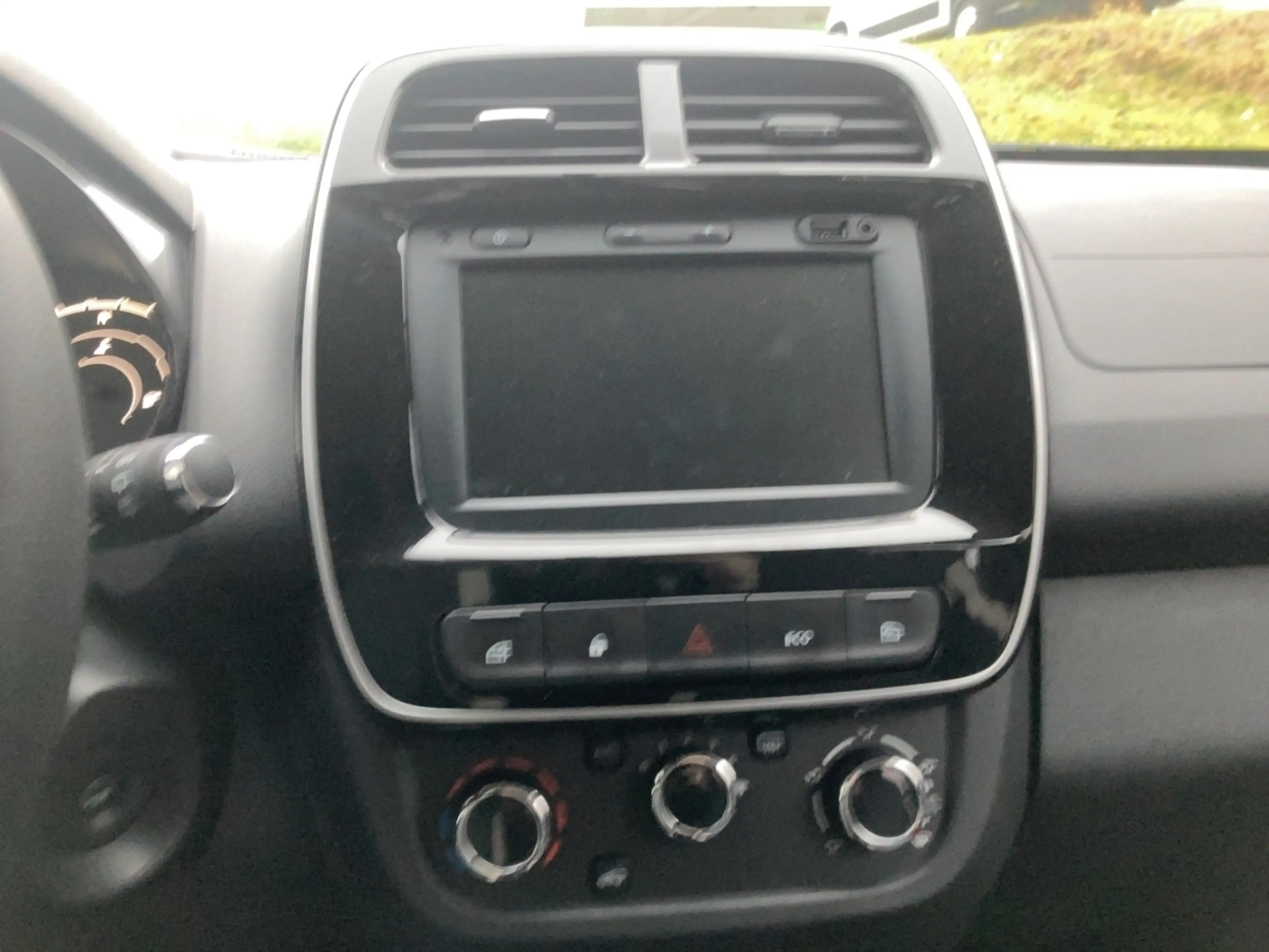 Dacia Spring Essential 45 — photo 15