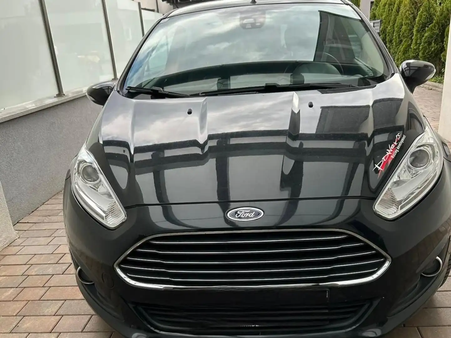 Ford Fiesta Fiesta Titanium 1,0 EcoBoost Start/Stop Titanium Start/Stop Schwarz - 1