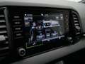 Skoda Karoq 1.5 TSI 150 pk DSG Sportline Business | Trekhaak | Wit - thumbnail 31
