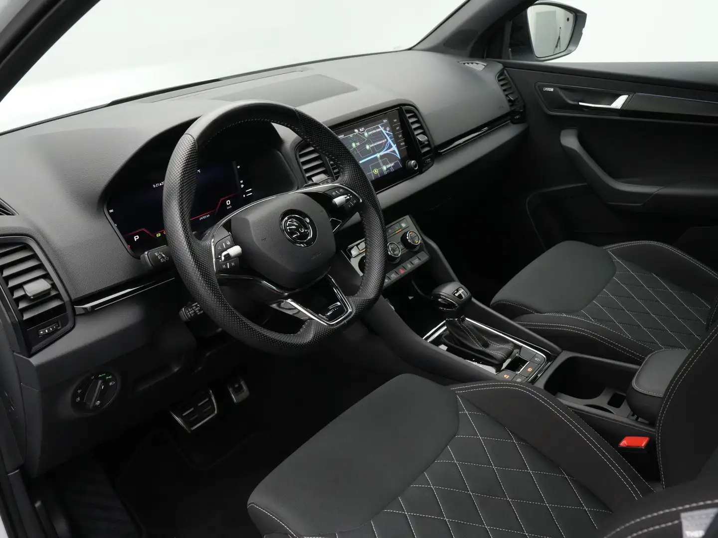 Skoda Karoq 1.5 TSI 150 pk DSG Sportline Business | LED Matrix Wit - 2