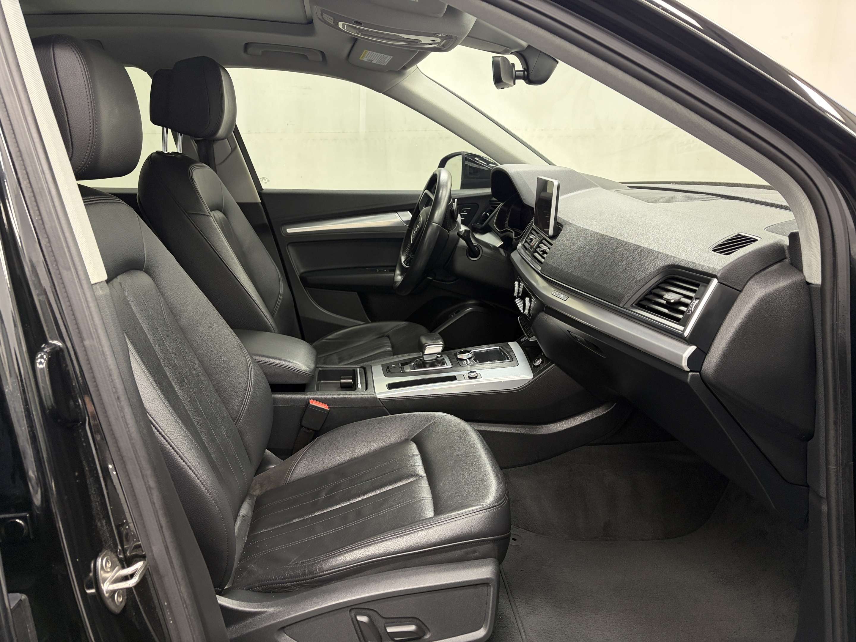 2020 Audi Q5 PROGRESSIV QUATTRO, TOIT PANO, CUIR, NAV, SIEGES C thumb 32