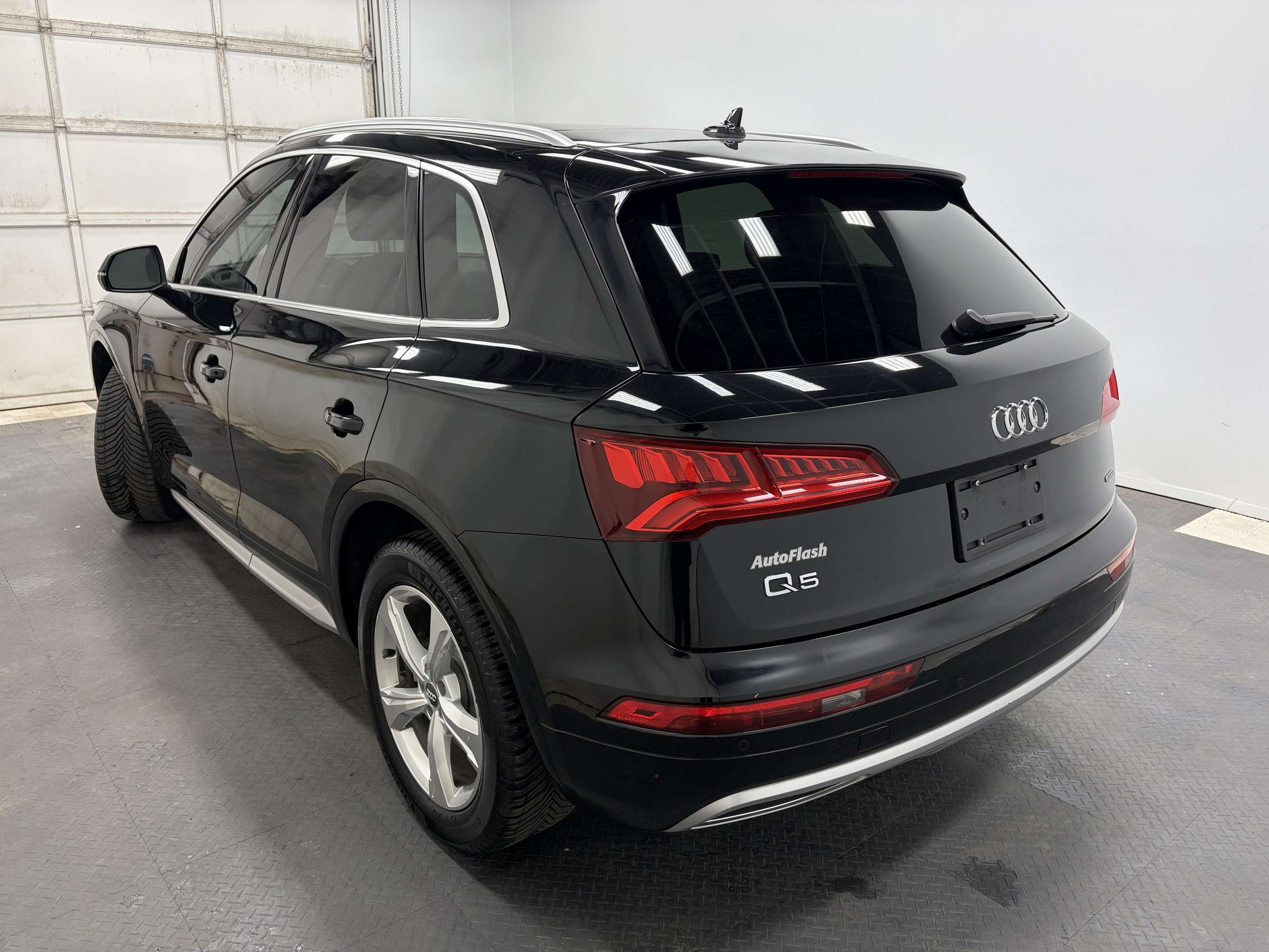 2020 Audi Q5 PROGRESSIV QUATTRO, TOIT PANO, CUIR, NAV, SIEGES C alt 5