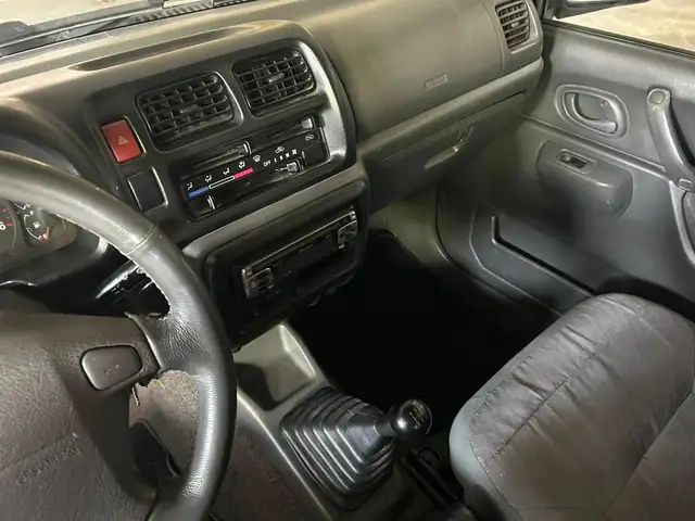 Suzuki Jimny view 11