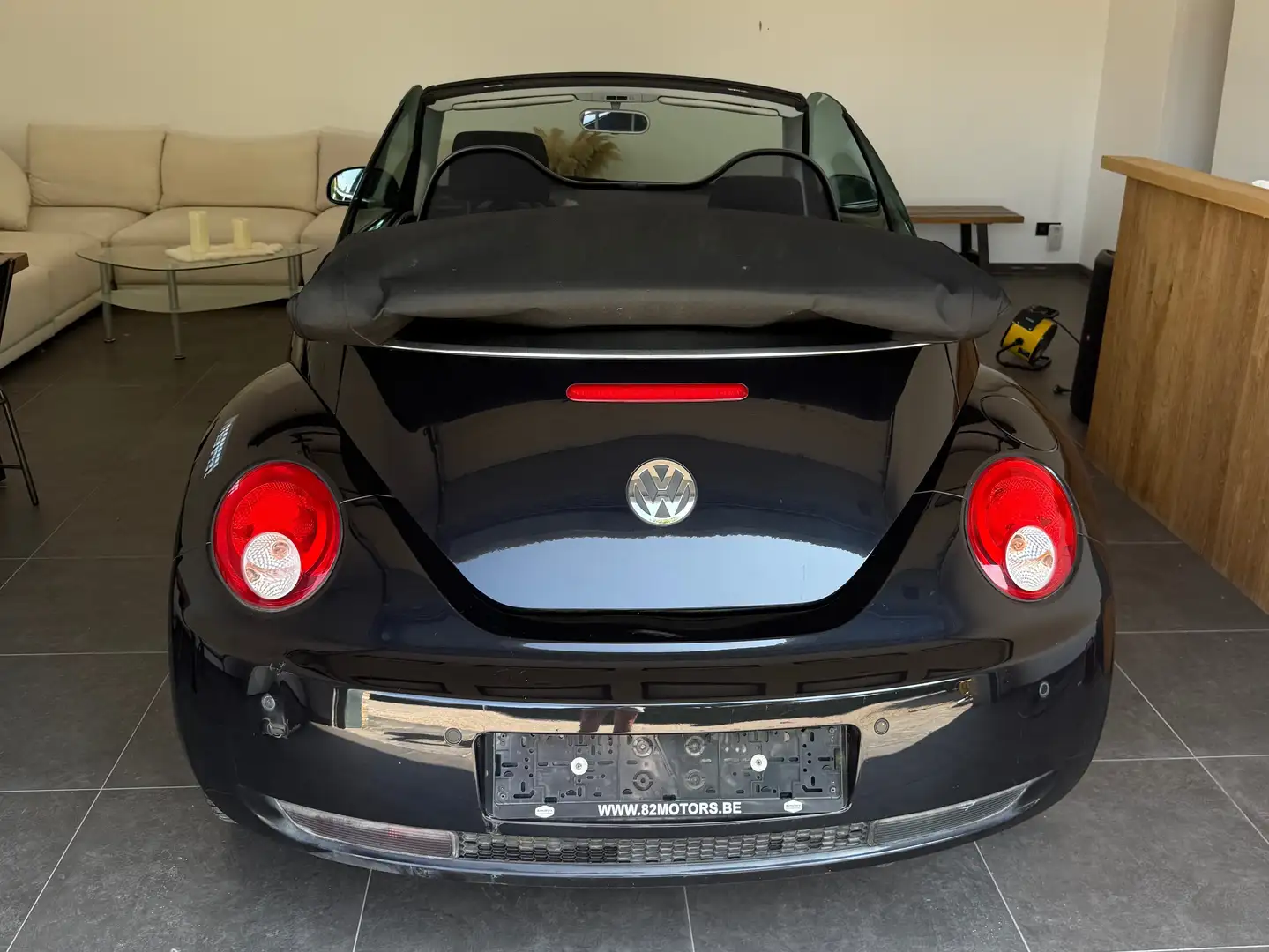 Volkswagen New Beetle Zwart - 2