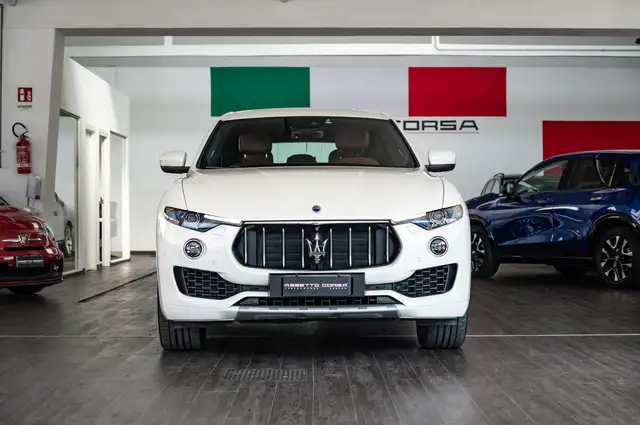 Maserati Levante view 2