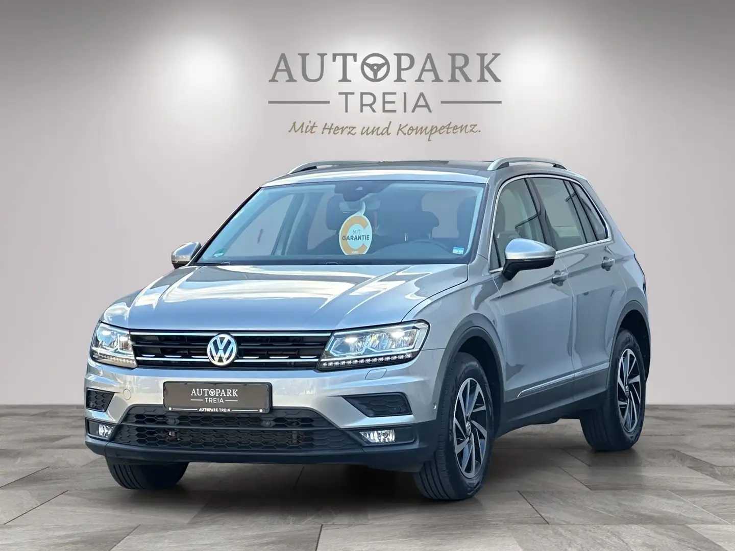 Volkswagen Tiguan 2.0TDI Join 4Motion(AHK-LED-ACC-R.KAMERA) Zilver - 1