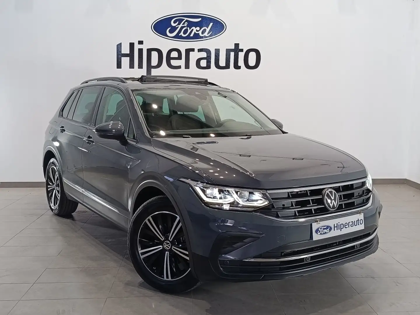 Volkswagen Tiguan 2.0TDI Life DSG 110kW Gris - 1