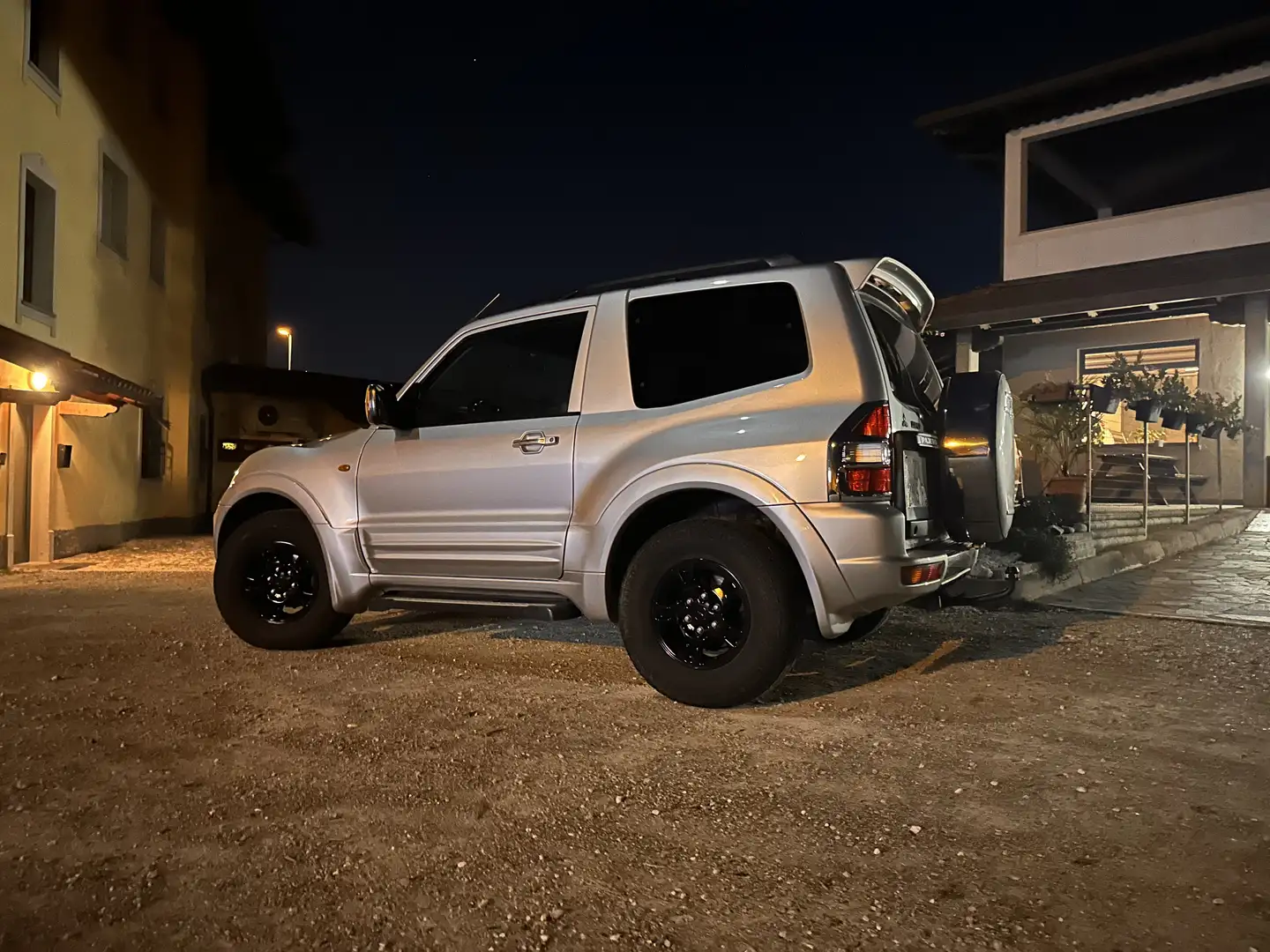 Mitsubishi Pajero 3p 3.2 tdi 16v di-d GLX - 1