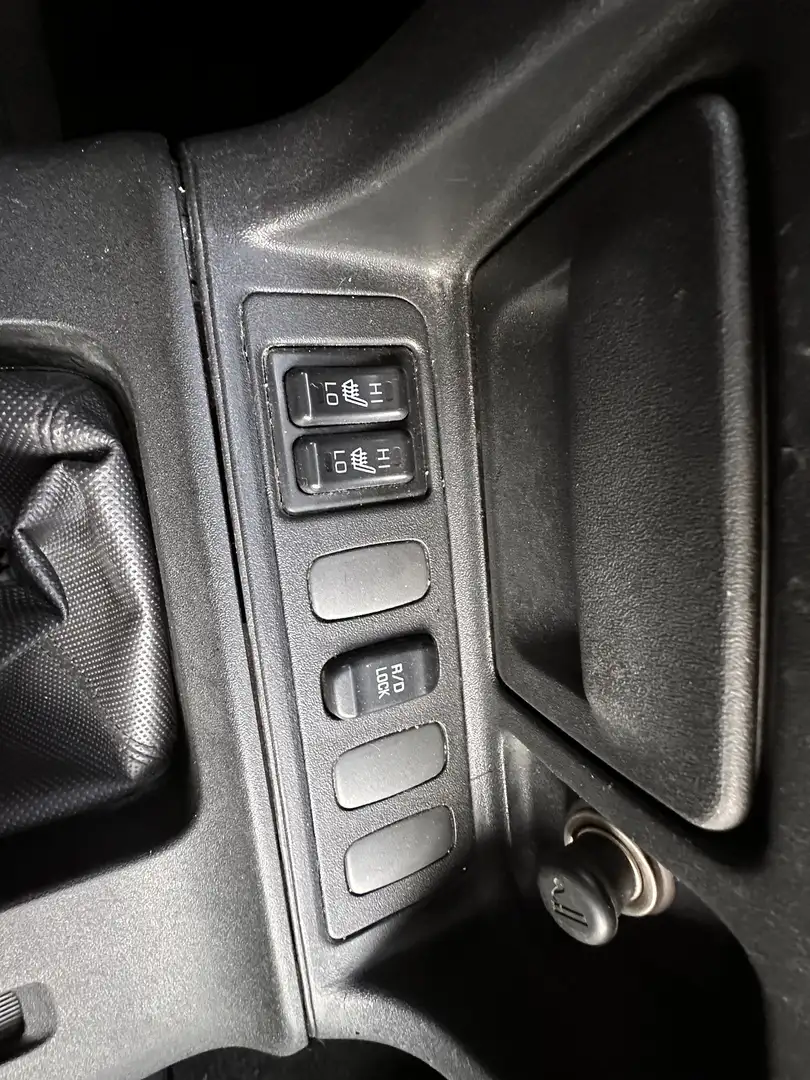 Mitsubishi Pajero 3p 3.2 tdi 16v di-d GLX - 2