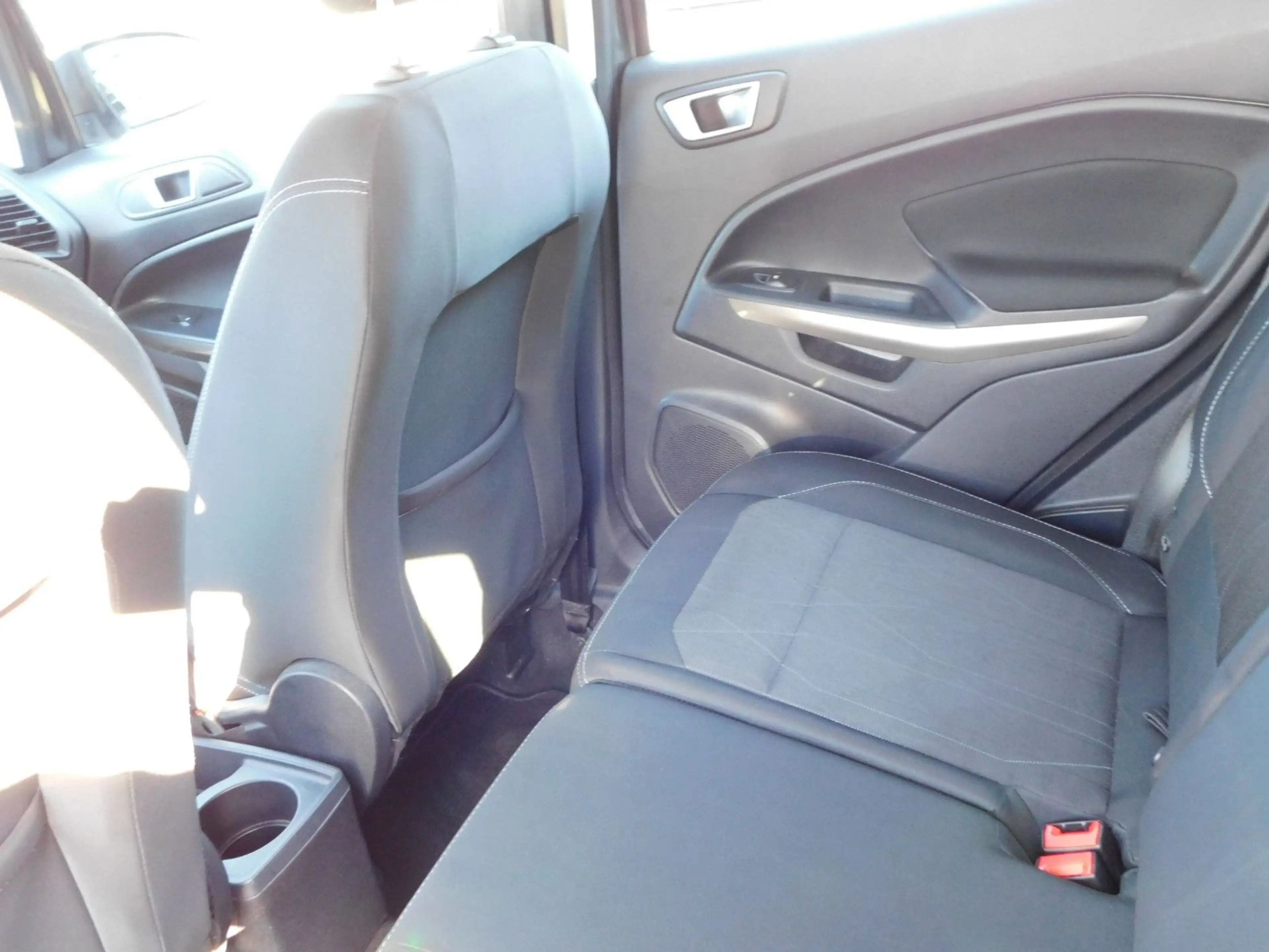 Ford EcoSport Trend Winter-Paket/AHK — photo 11