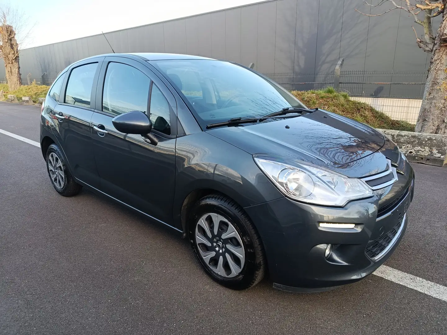 Citroen C3 C3 1.2 essence Seduction airco Gris - 2