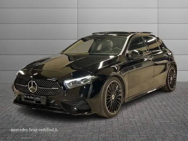 Mercedes-Benz A 200 - A 200 d AMG Line Premium Plus auto