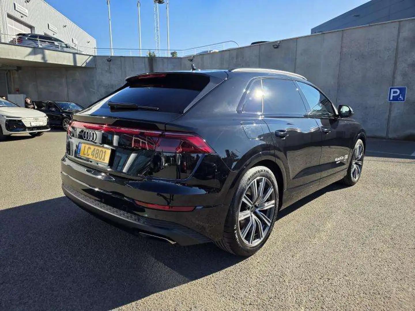 Audi Q8 50 TDI quattro Noir - 2