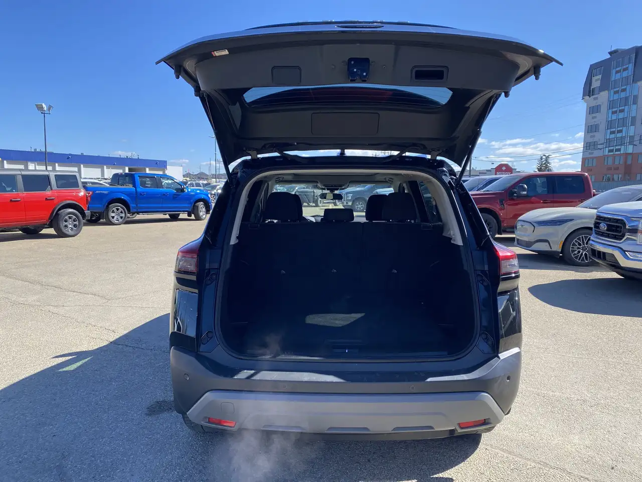 Nissan Rogue снимка Nissan Rogue