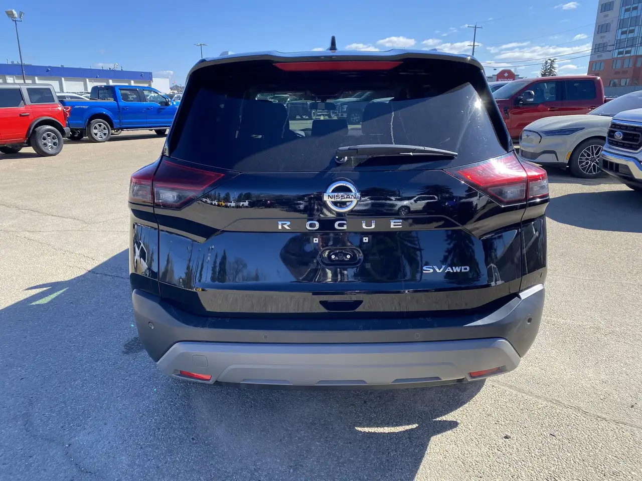 Nissan Rogue снимка Nissan Rogue