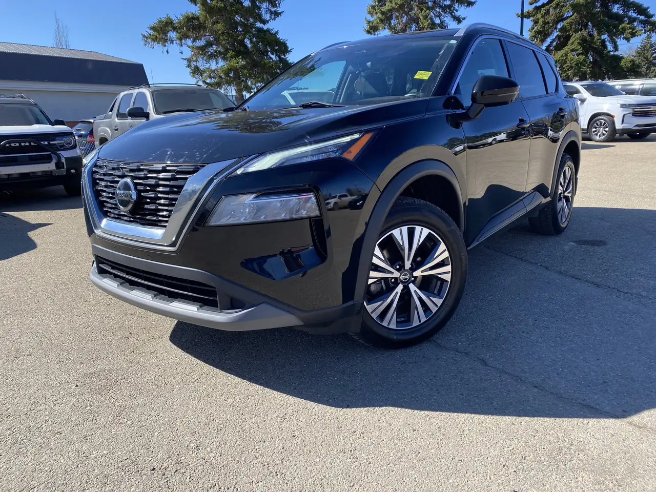 Nissan Rogue снимка Nissan Rogue