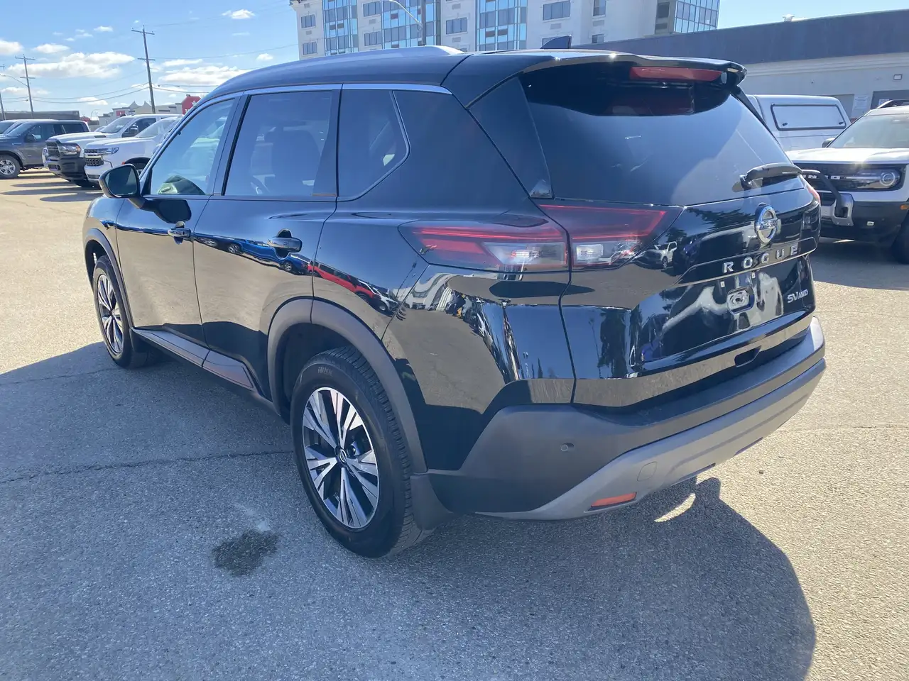 Nissan Rogue снимка Nissan Rogue
