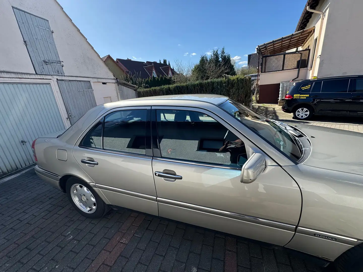 Mercedes-Benz 220 W202 Arany - 1