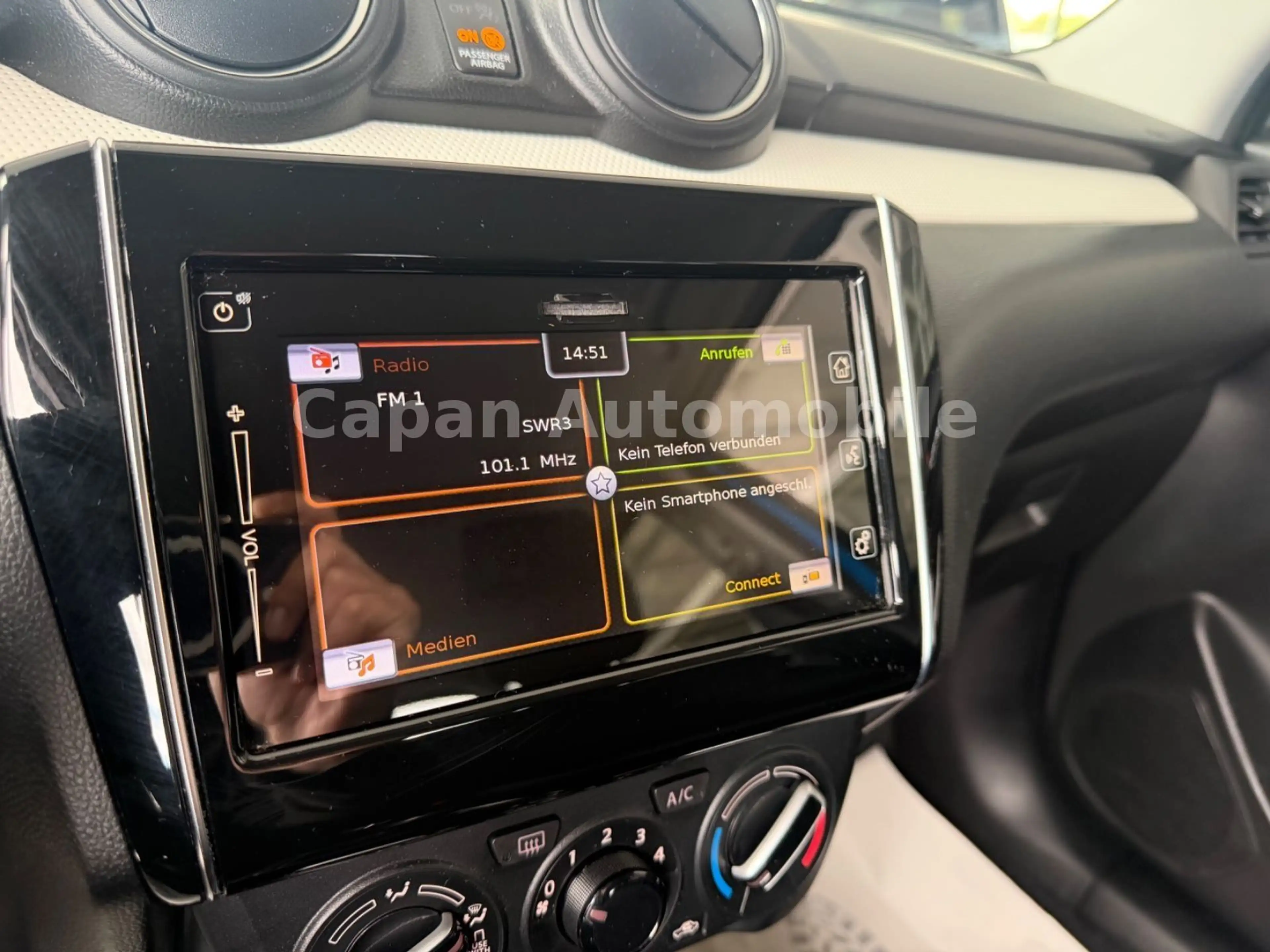 Suzuki Swift Club Scheckheft/Klima/Tüv.Neu/EURO6 — photo 11