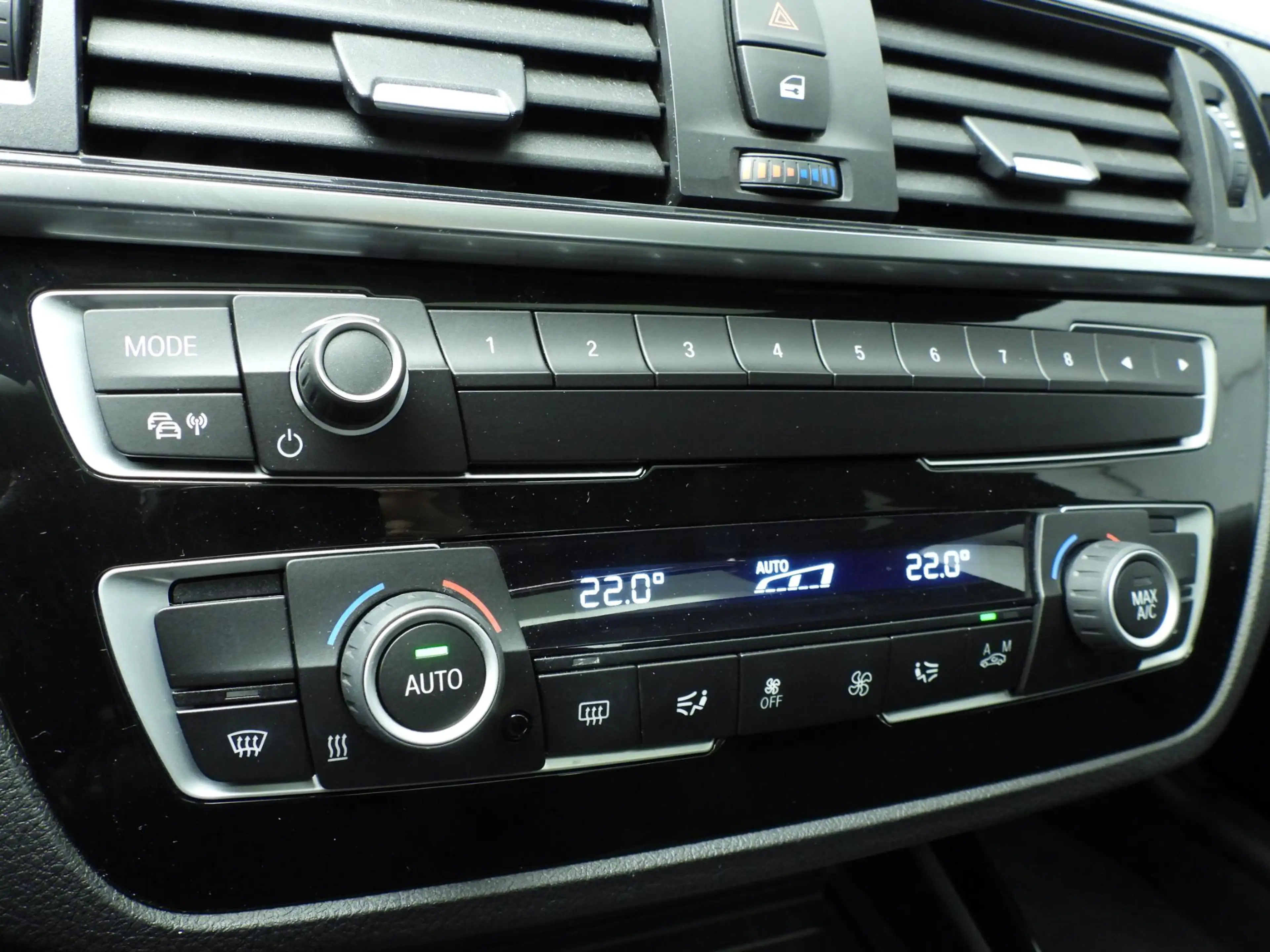 BMW 118 1 Serie 5-deurs 118i Automaat / Schuifdak / Getint — photo 14