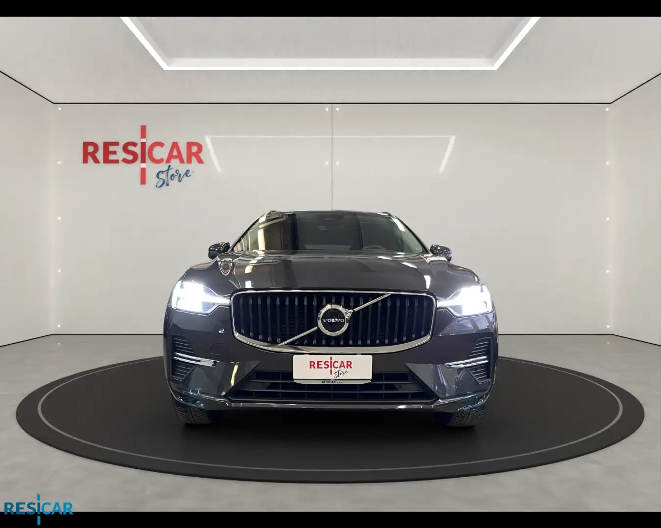 Volvo XC60 2.0 B4 Core Argento - 2