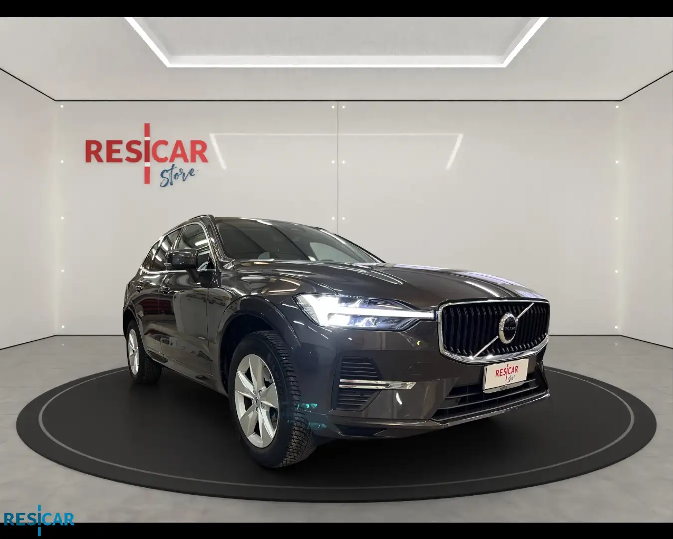 Volvo XC60 2.0 B4 Core Argento - 1