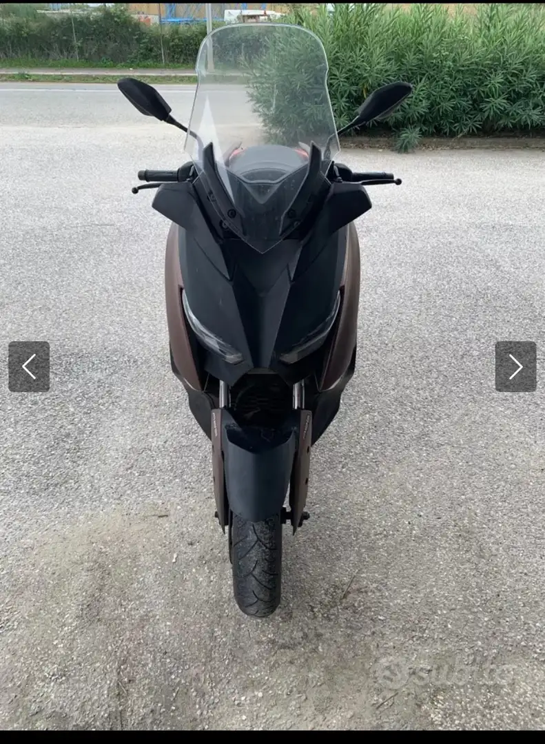 Yamaha X-Max 300 standard - 1