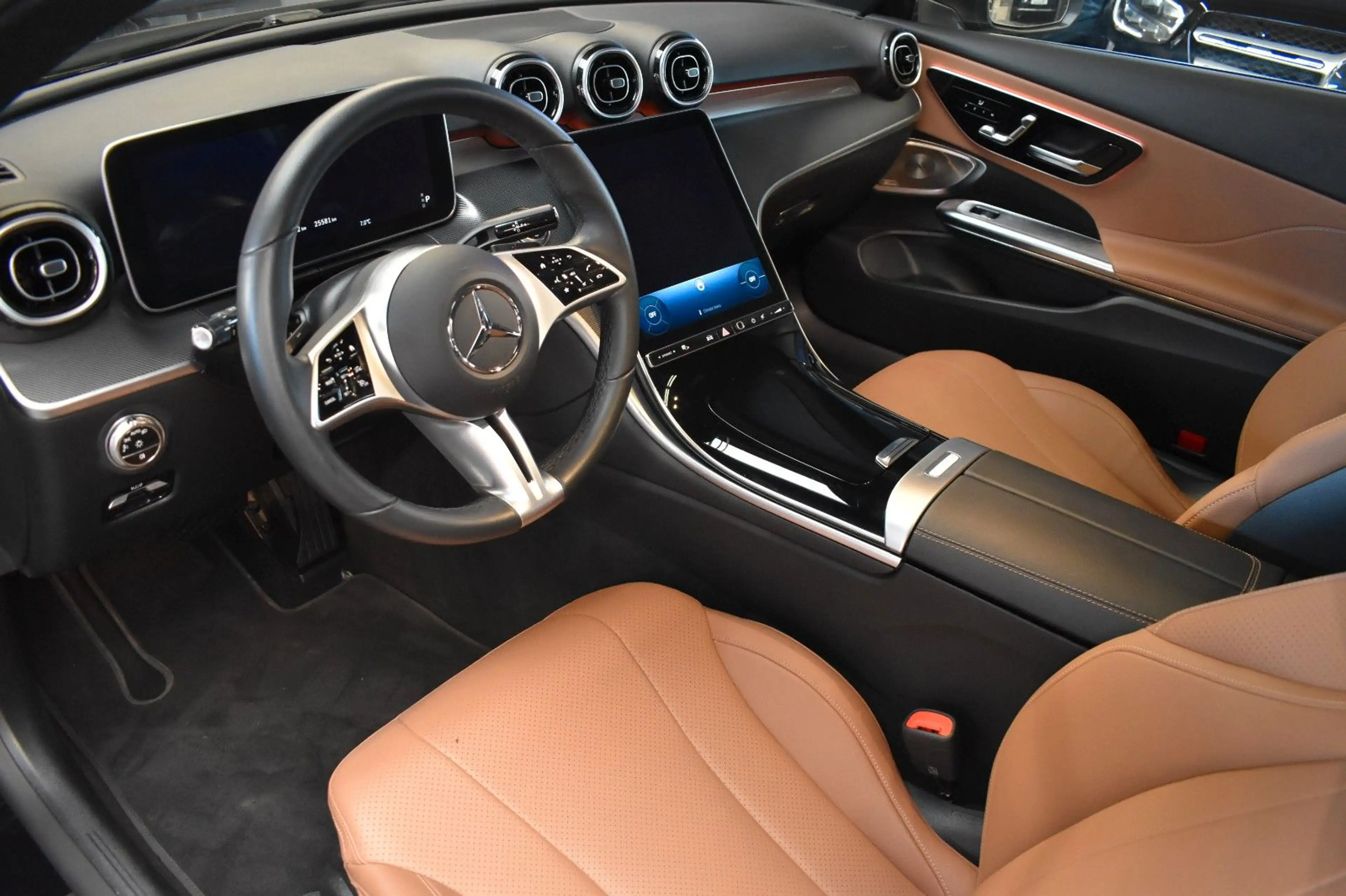 Mercedes-Benz CLE 220 d COUPE Avantgarde*PANO*LEDER*BURMESTER* — photo 2