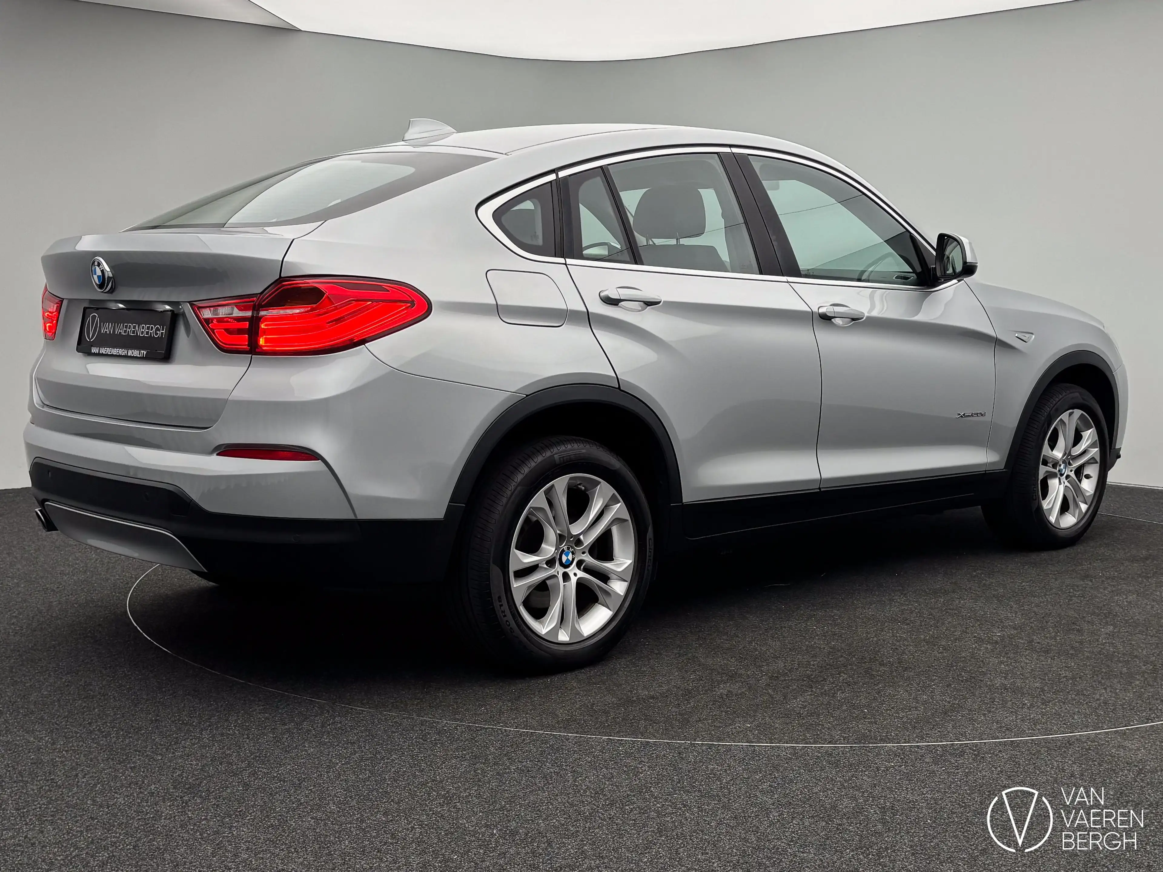 BMW X4 xDrive20d/ LED/ VERW ZETELS/ MOOIE STAAT — photo 2