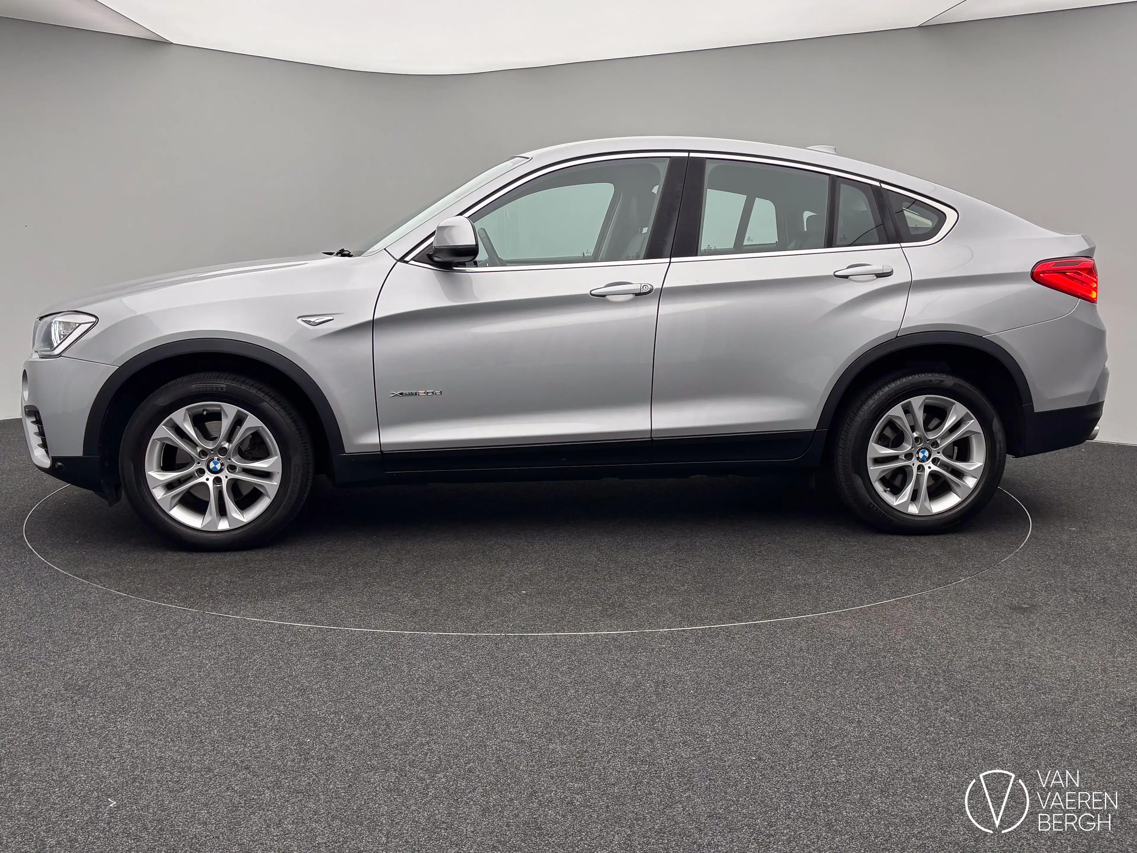 BMW X4 xDrive20d/ LED/ VERW ZETELS/ MOOIE STAAT — photo 6