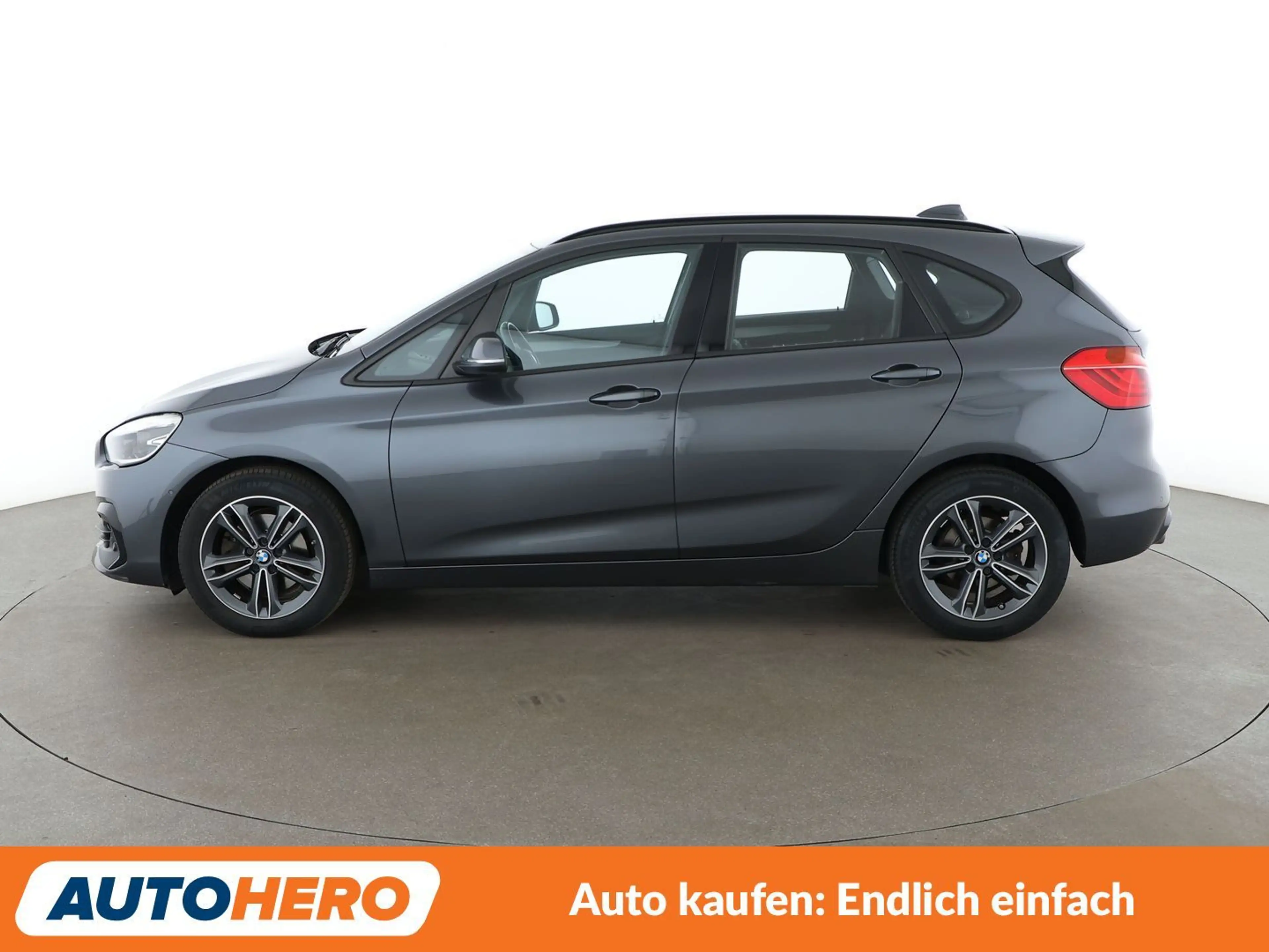 BMW 220 220i Active Tourer Advantage Aut.*NAVI*PDC*TEMPO* — photo 3