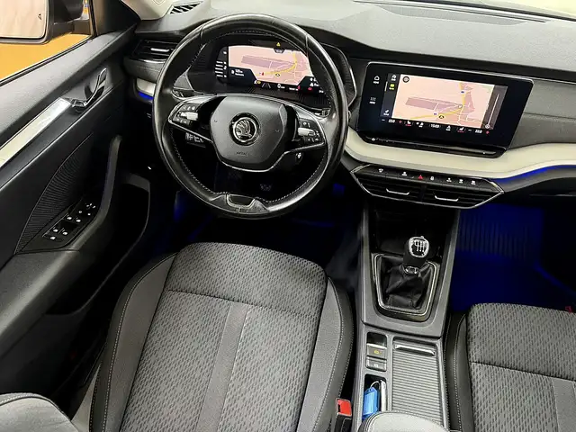 Skoda Octavia view 2
