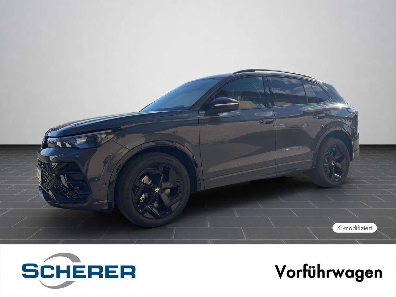 Volkswagen Tiguan — Volkswagen Tiguan R-Line 2,0l TDI DSG Black Style, Pano, AH