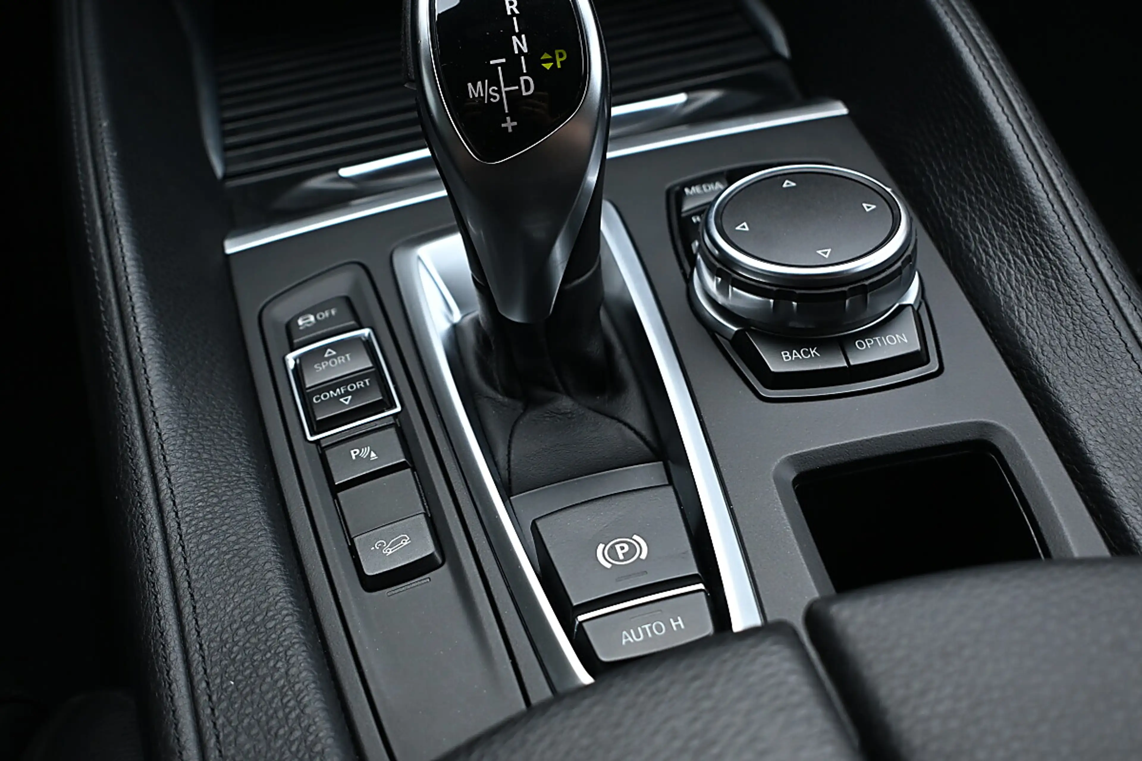 BMW X6 xDrive40d Sport Activity Coupé Aut. NP €113k AH... — photo 10