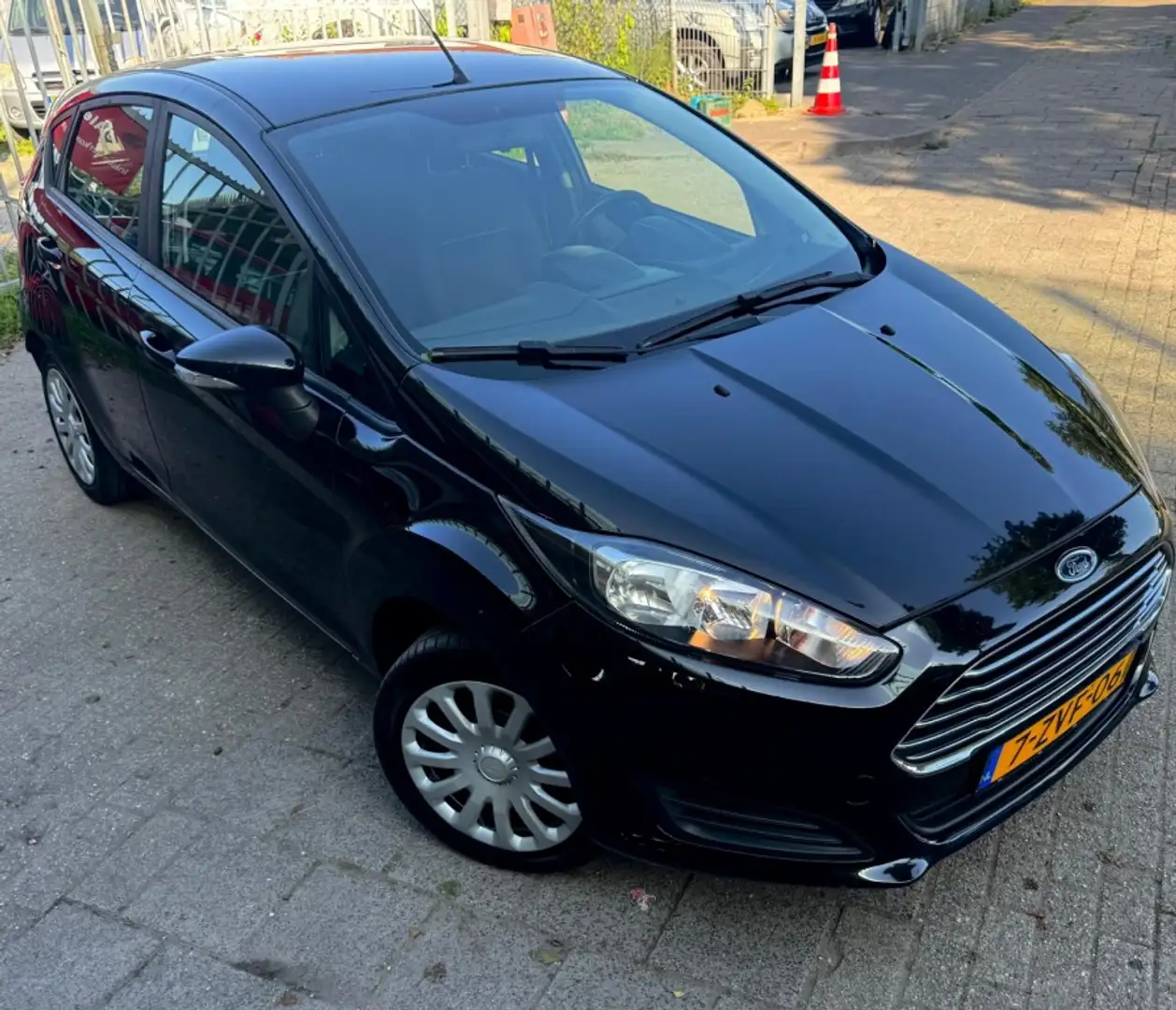 Ford Fiesta 1.0 Style Negro - 2