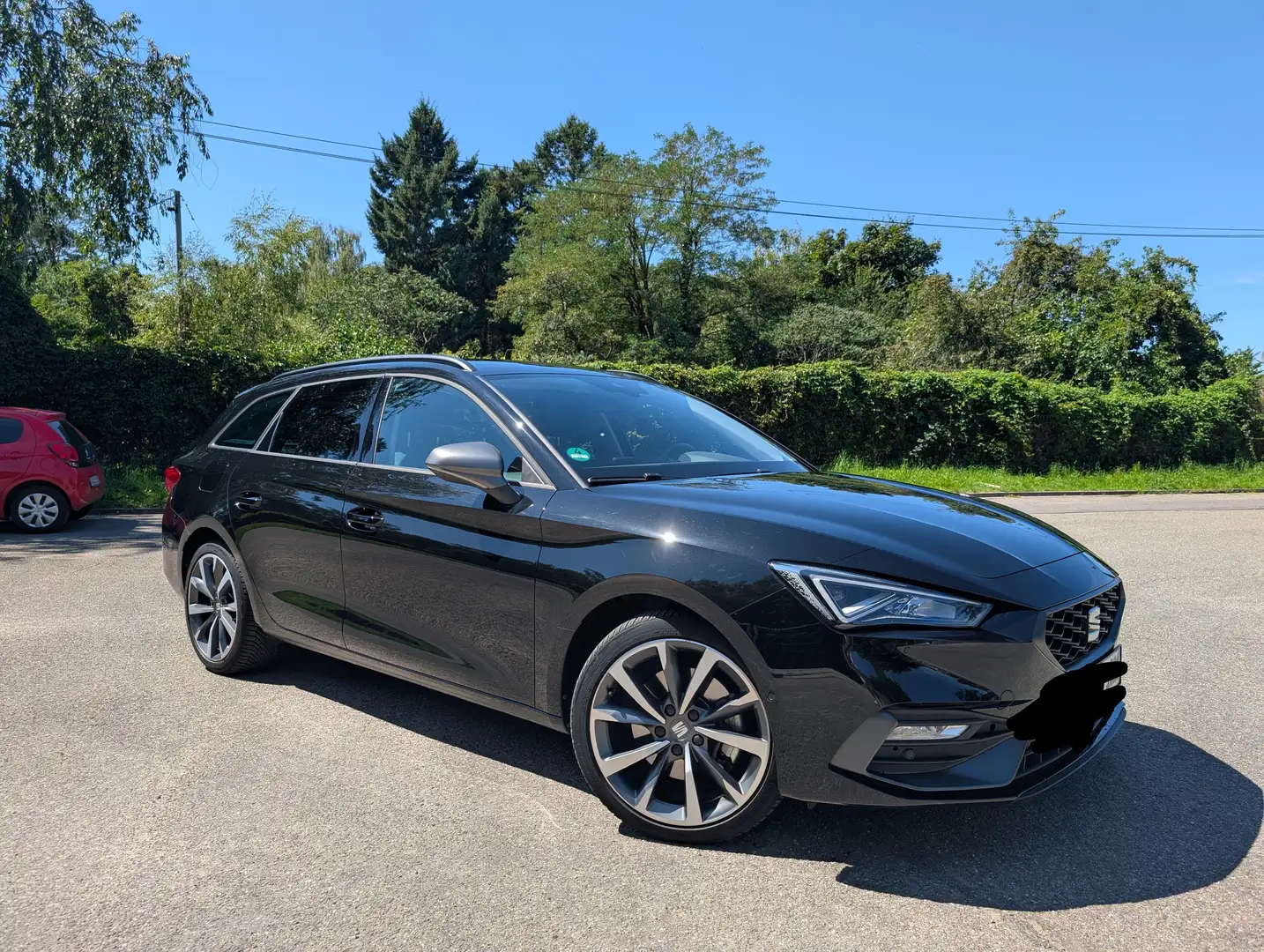 SEAT Leon Leon Sportstourer 2.0 TDIFR Schwarz - 1