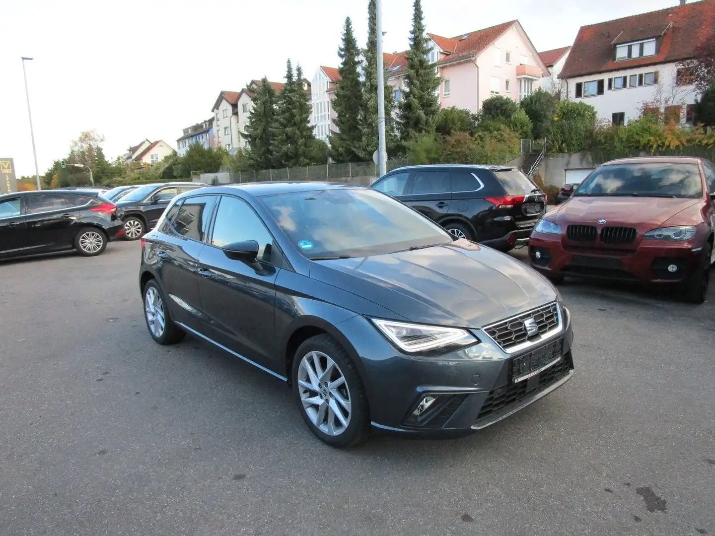 SEAT Ibiza 1.0 FR ERDGAS *LEDER*LED*NAVI*PDC*KAMERA* Grau - 2